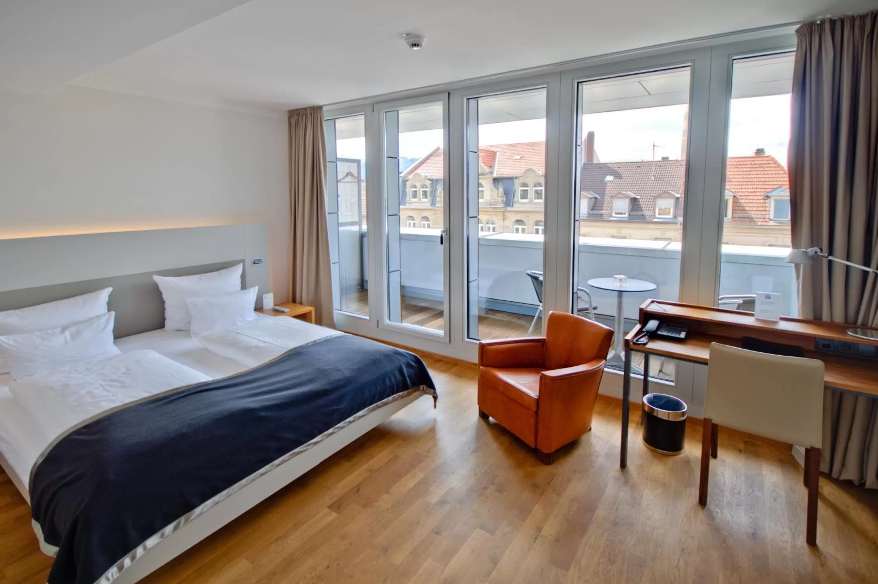 Deluxe Double Room in Qube Hotel Bergheim