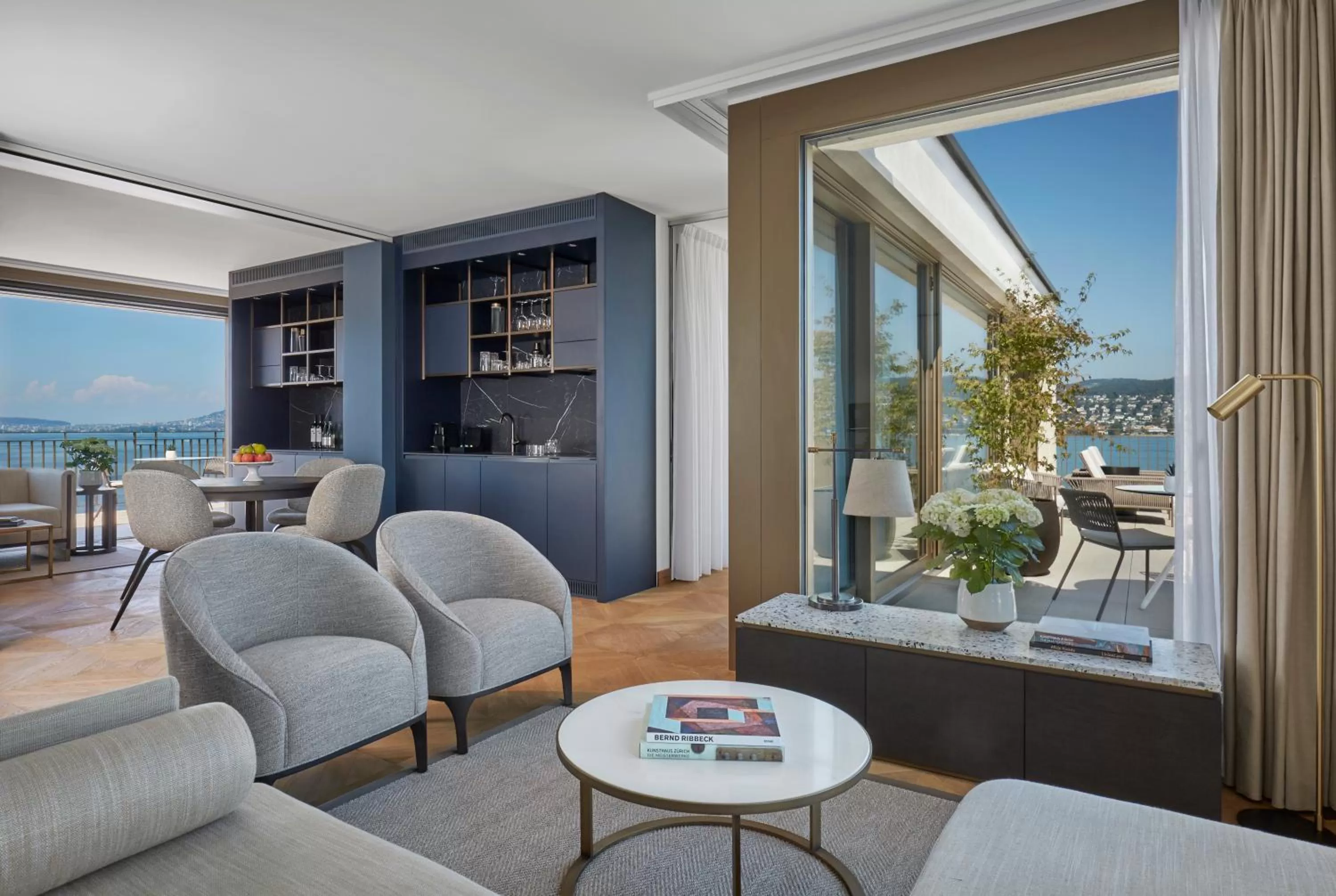 Natural landscape in Alex Lake Zürich