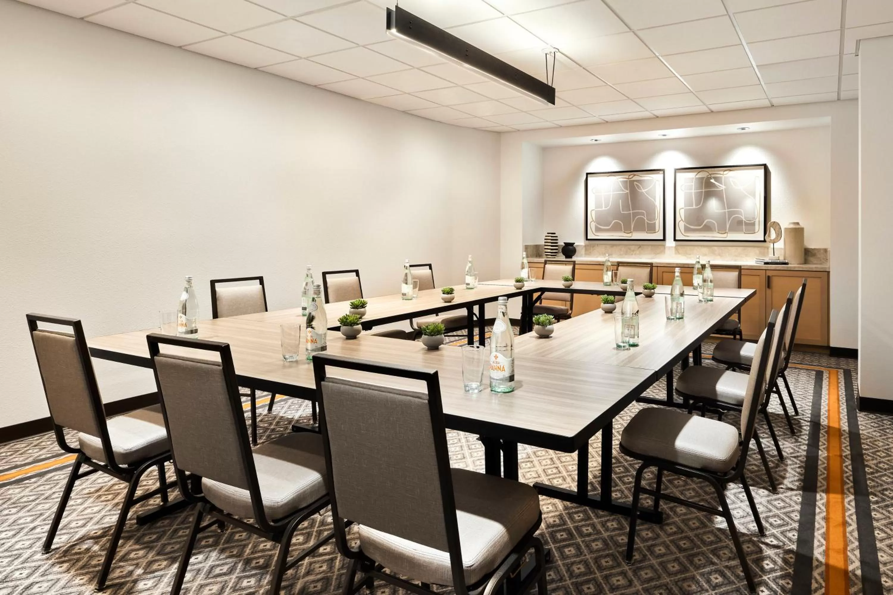 Meeting/conference room in Omni Tucson National Resort & Spa