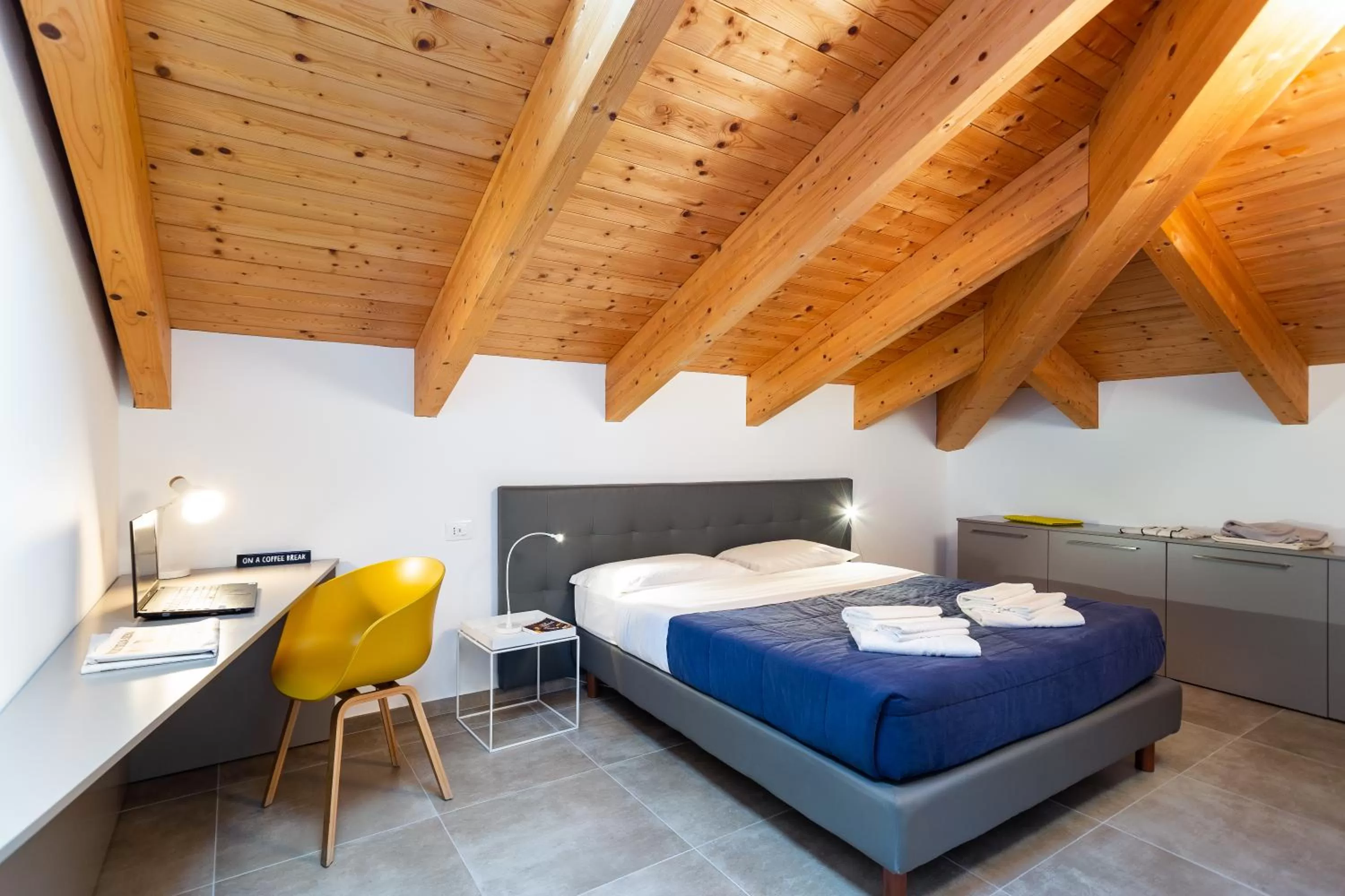 Bedroom, Bed in Aurum Aparthotels Pianell 10