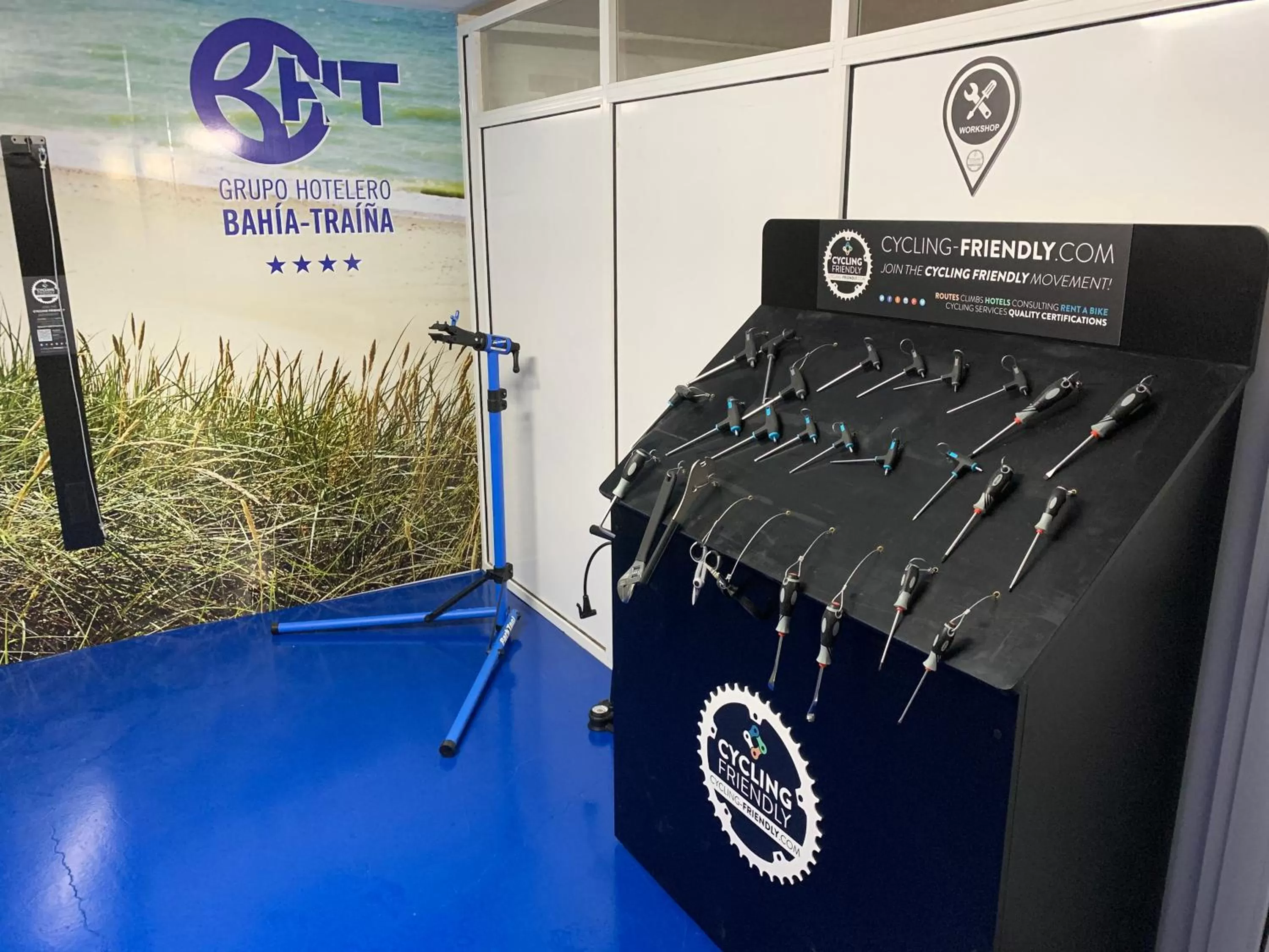 Cycling in Hotel Traíña