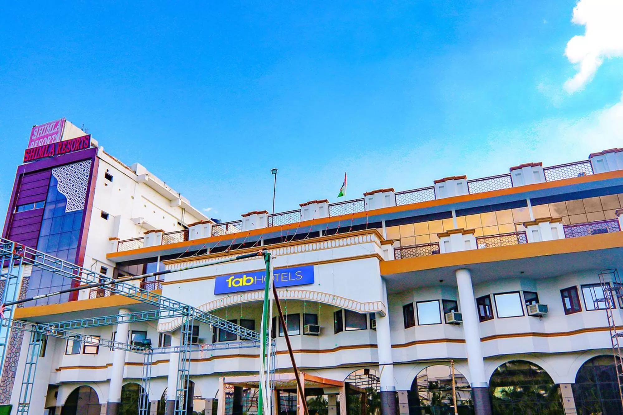 Property building in FabHotel Shimla Resort