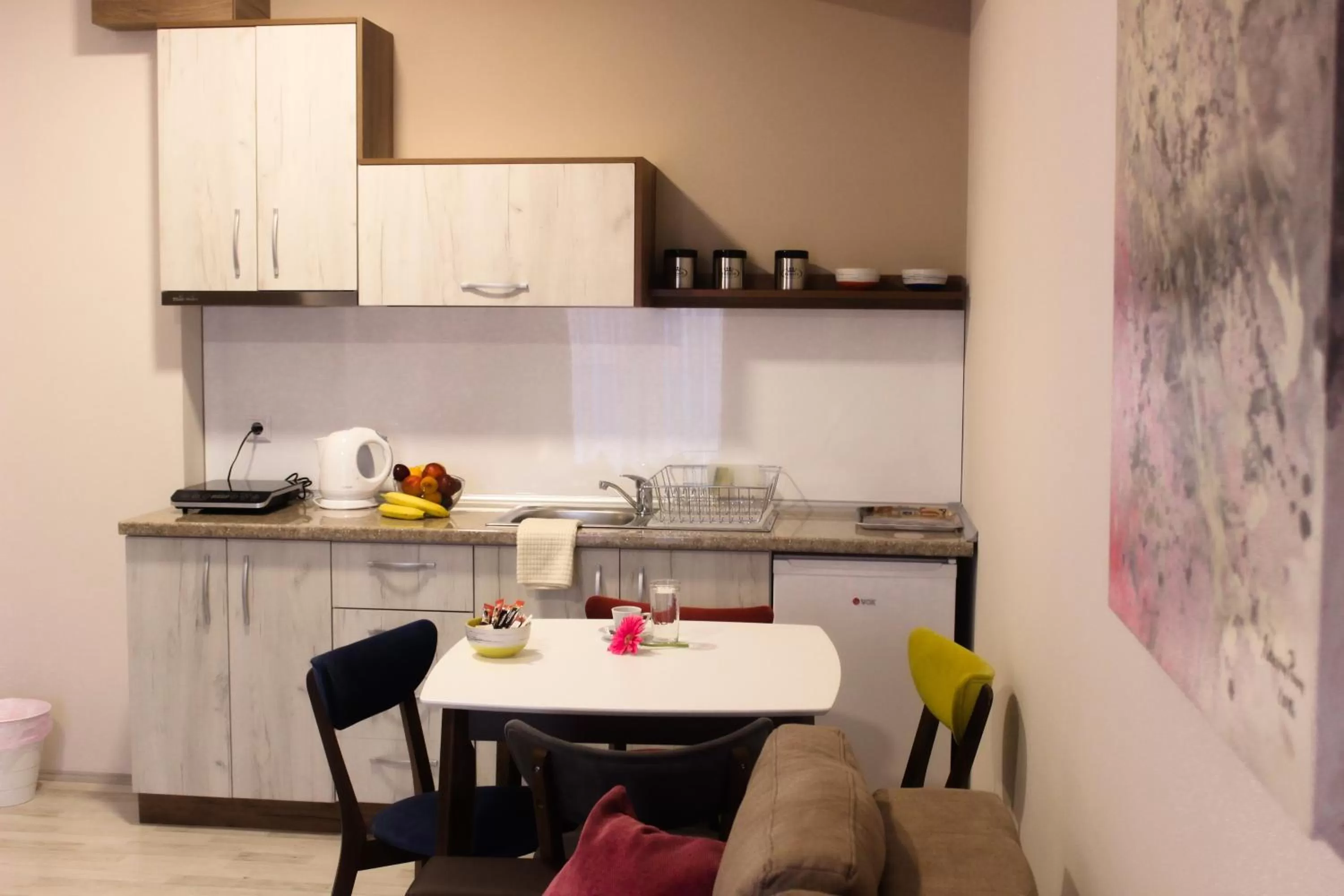 Kitchen/Kitchenette in Boulevard Apartments