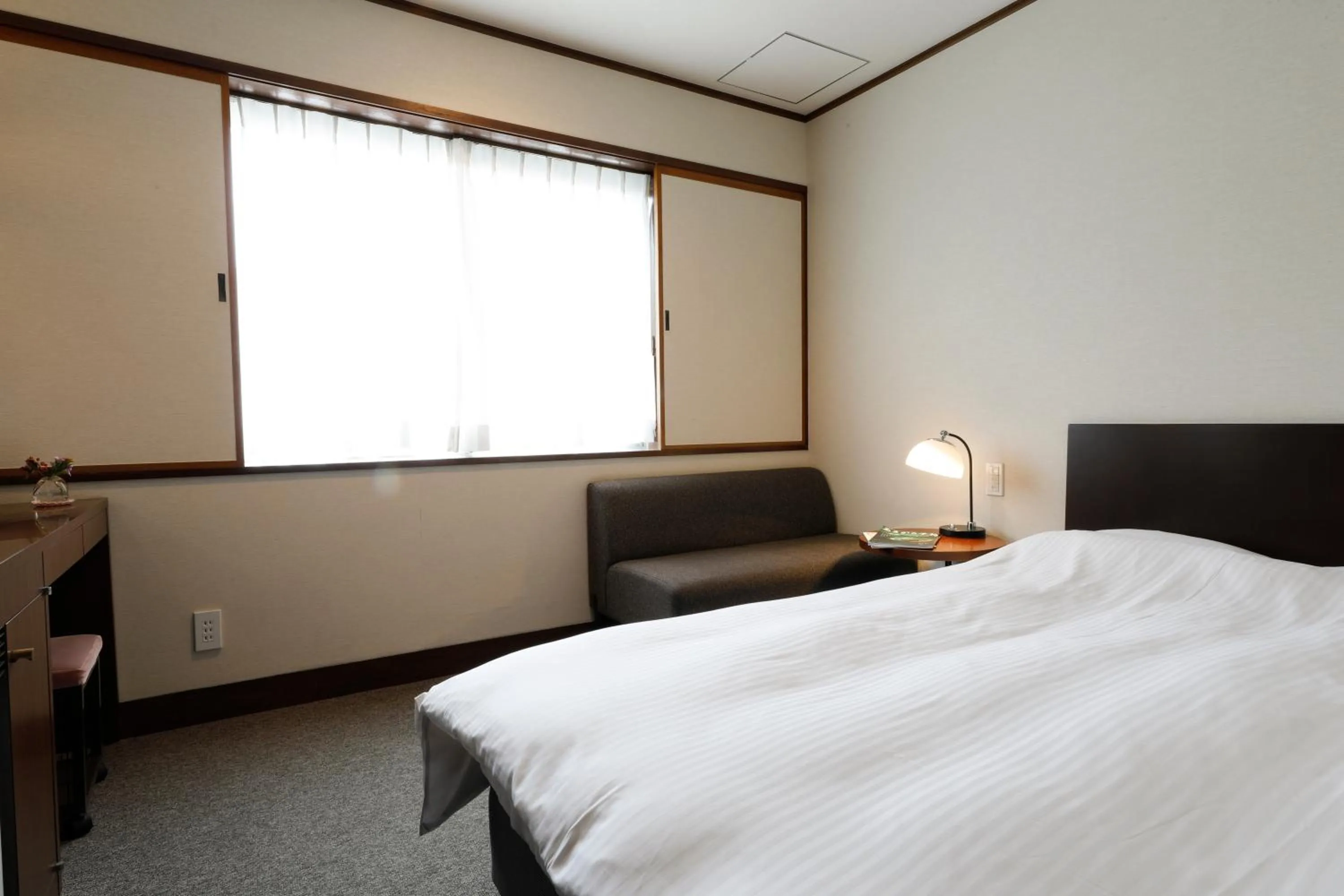 Photo of the whole room, Bed in Asukasou Hotel