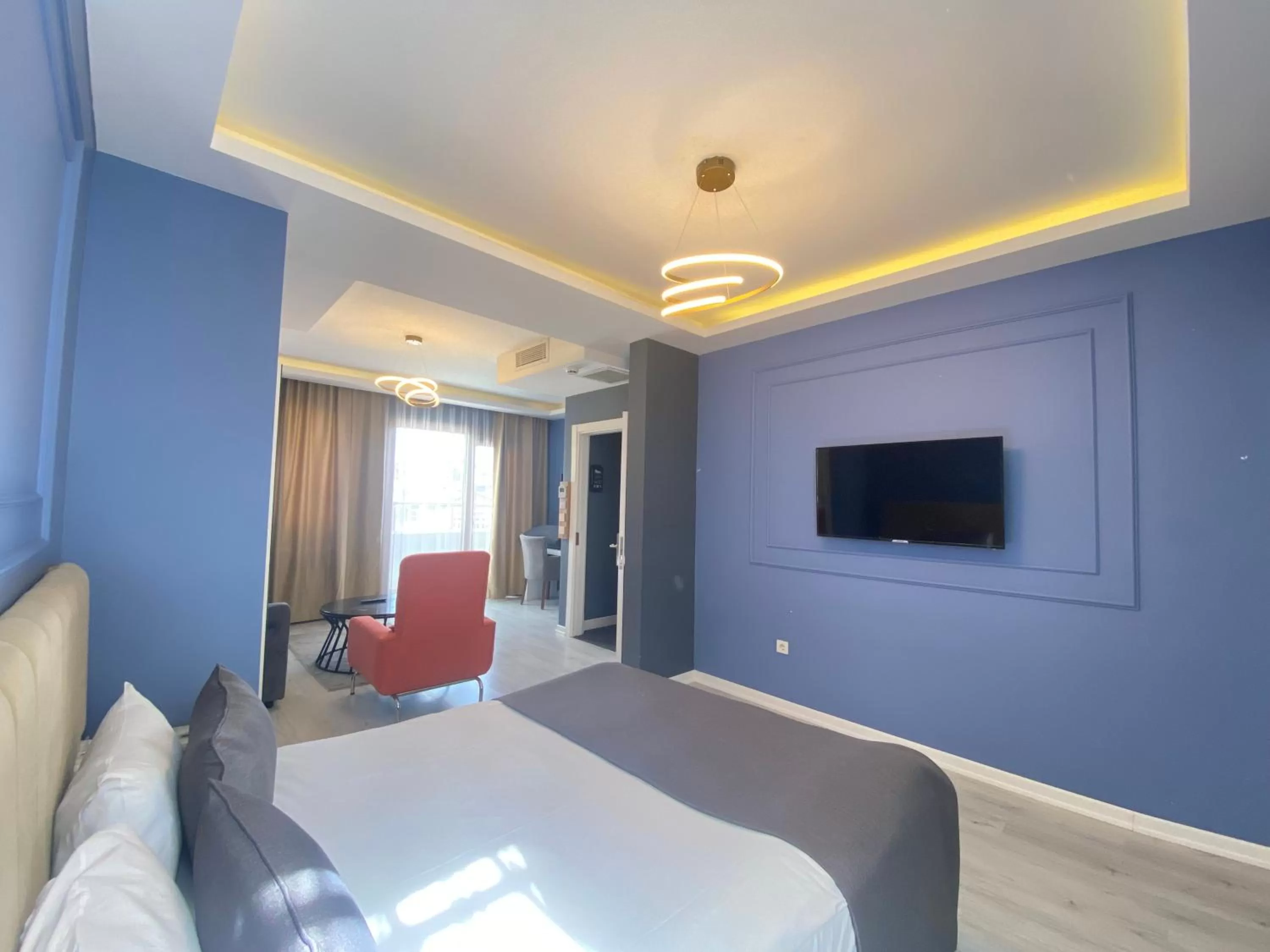 Bed in Taksim Leon's Hotel