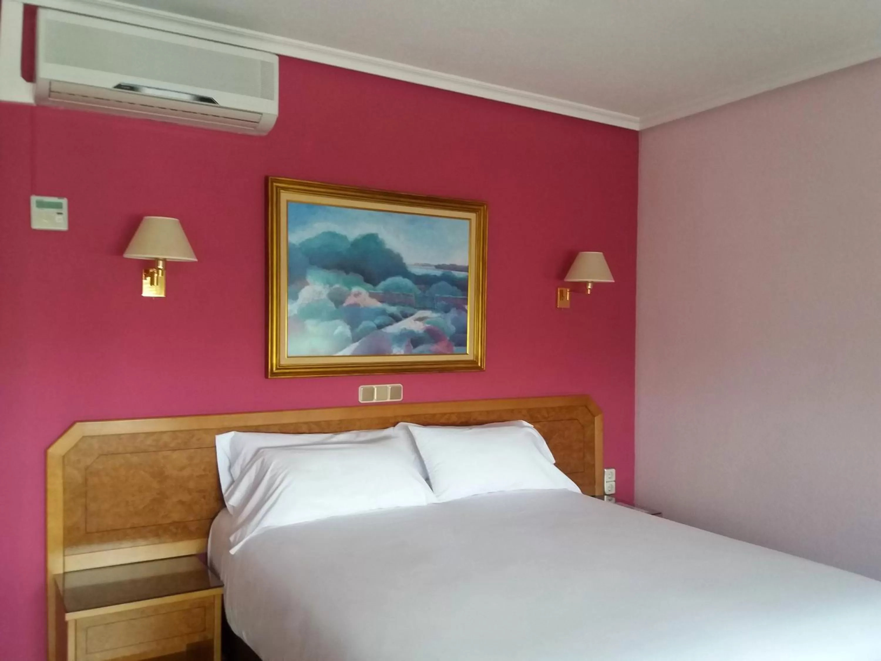 Bedroom, Bed in Hotel Don Carmelo