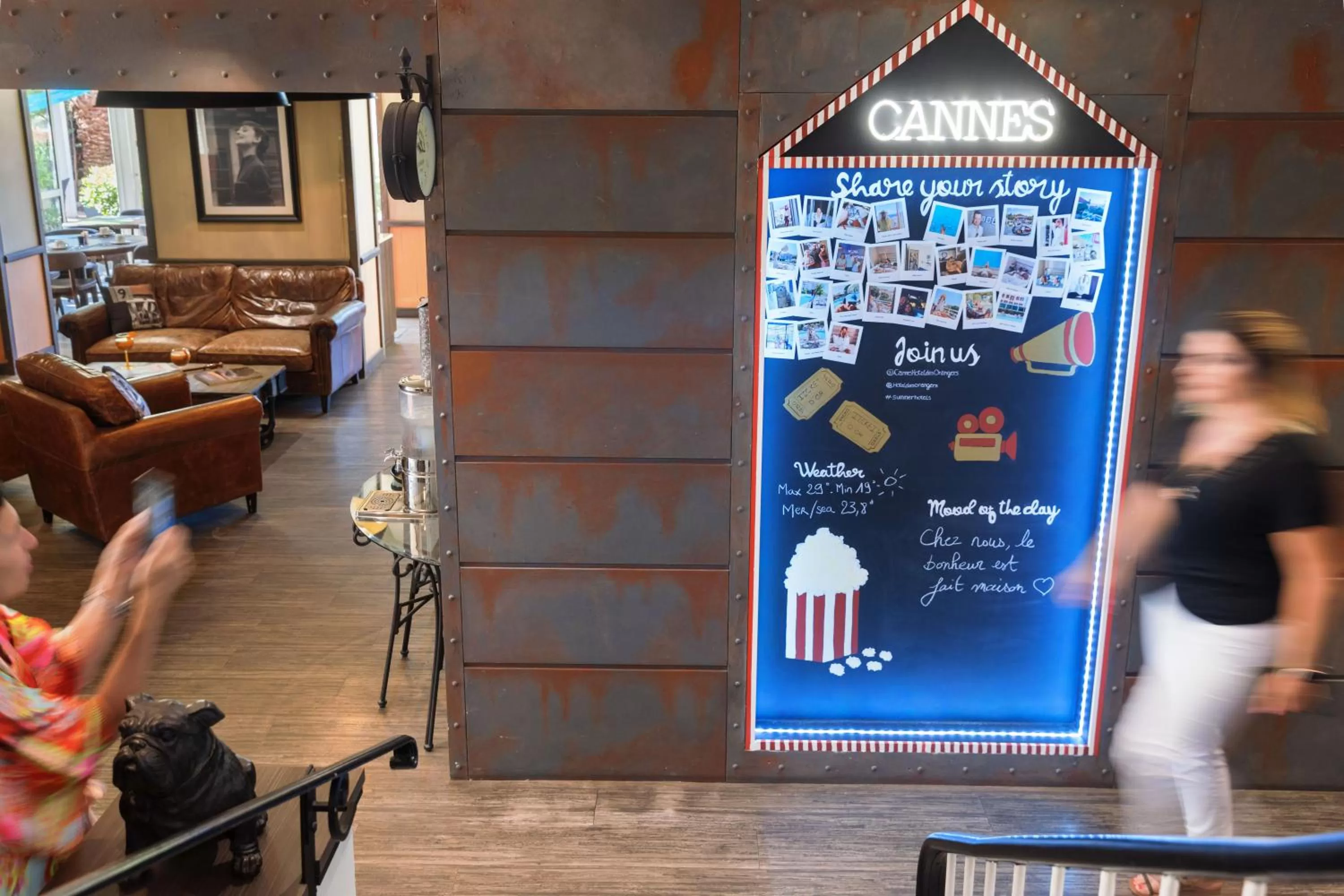 Lobby or reception in Best Western Hôtel des Orangers Cannes