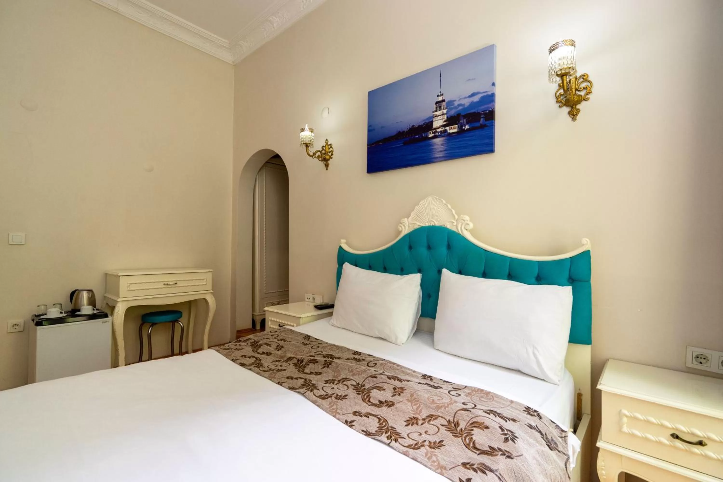 Bed in Gedikpasa Family