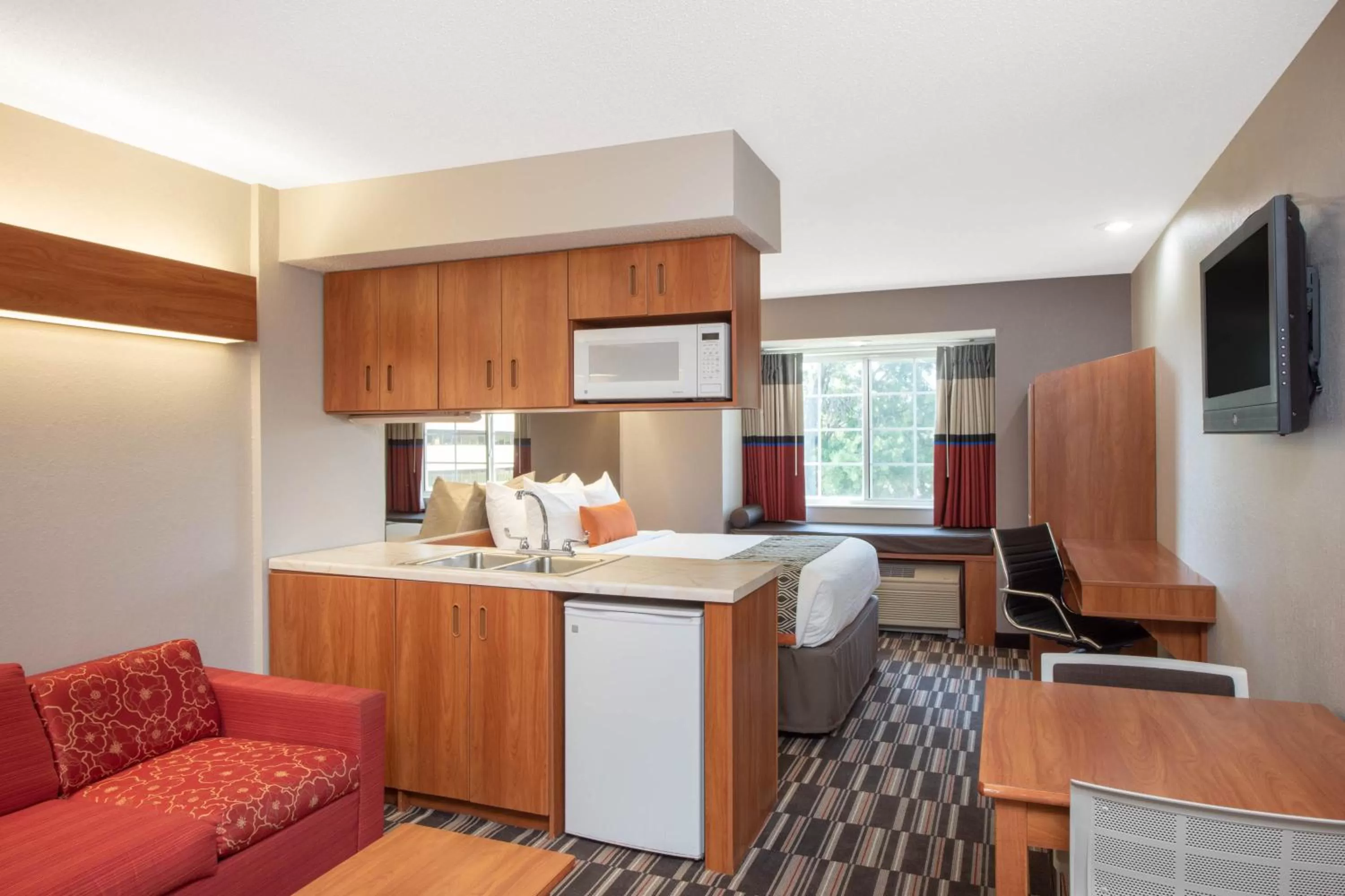 Kitchen or kitchenette in Microtel Inn & Suites by Wyndham Springfield