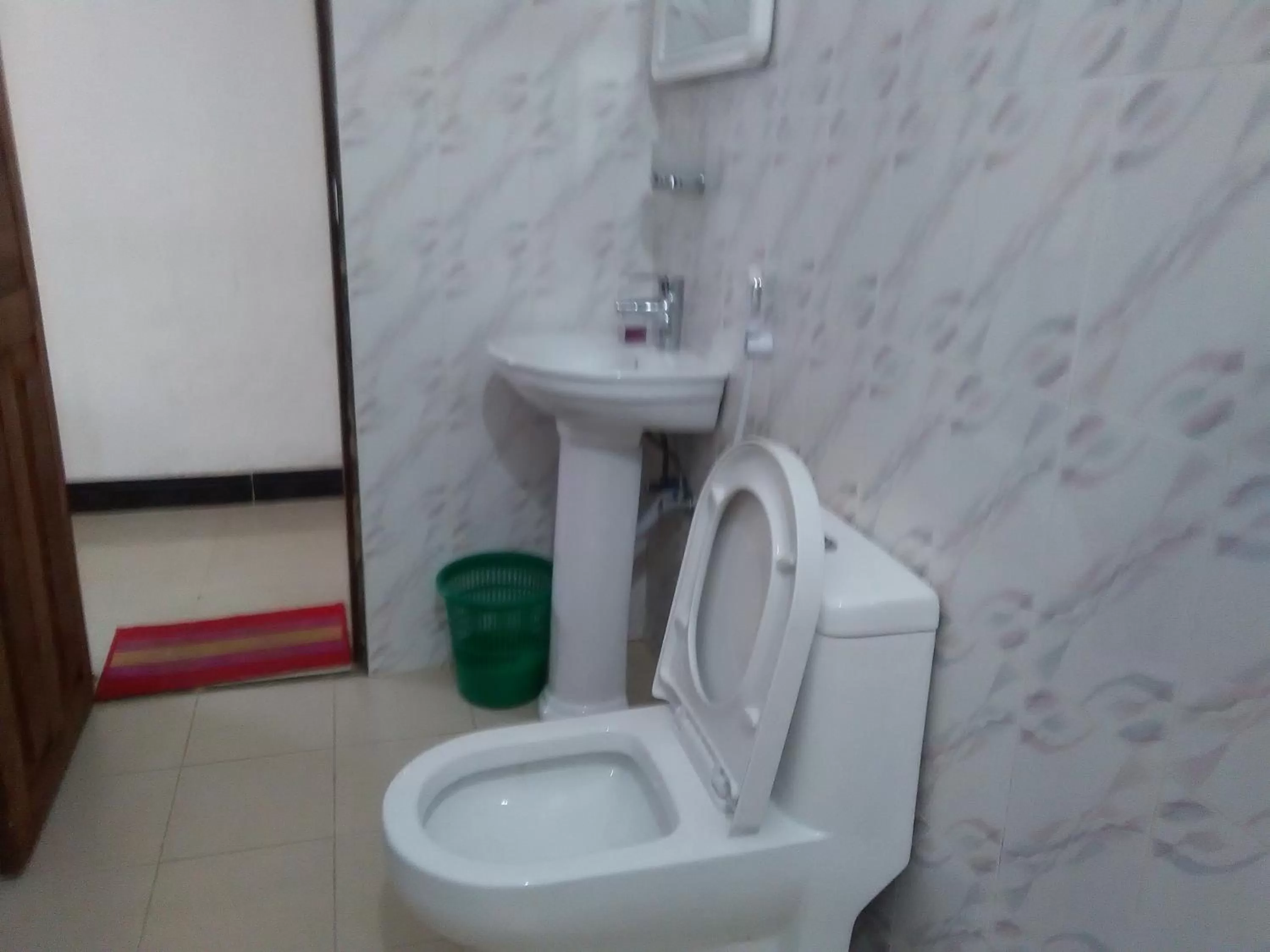 Bathroom in Ames Nungwi