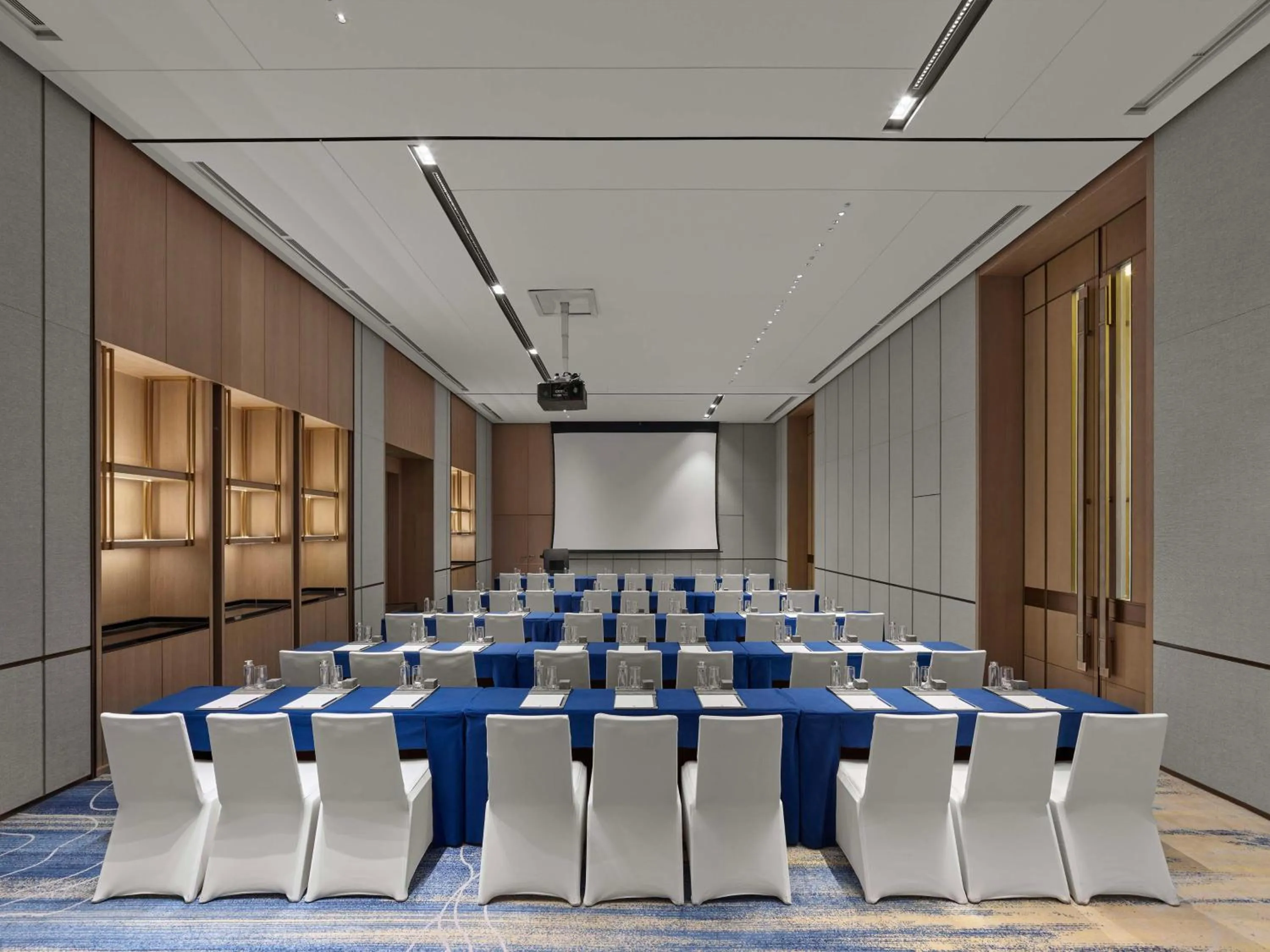 Meeting/conference room in DoubleTree by Hilton Chengdu Riverside - Close to Panda Base and Chengdu East Railway