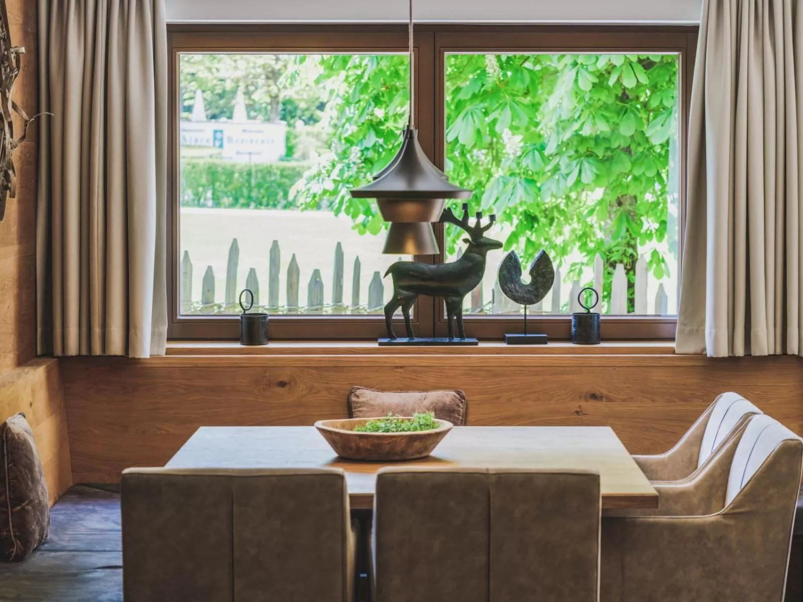 Dining area in PURE Resort Ehrwald