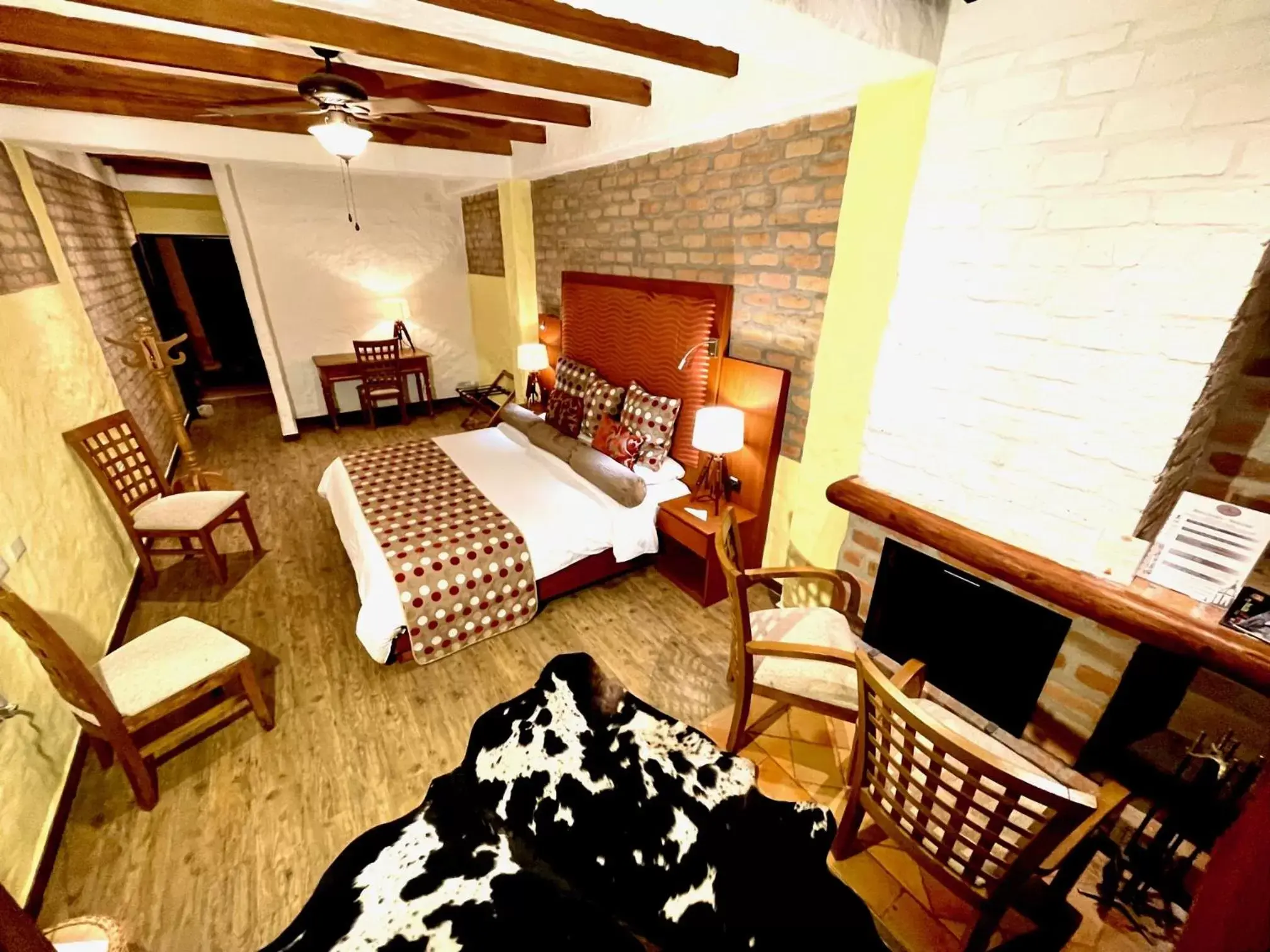 Deluxe Double Room (2 Adults + 1 Child) in Monasterio San Agustín, Colombia Deluxe Double Room (2 Adults + 1 Child) in Monasterio San Agustín, Colombia