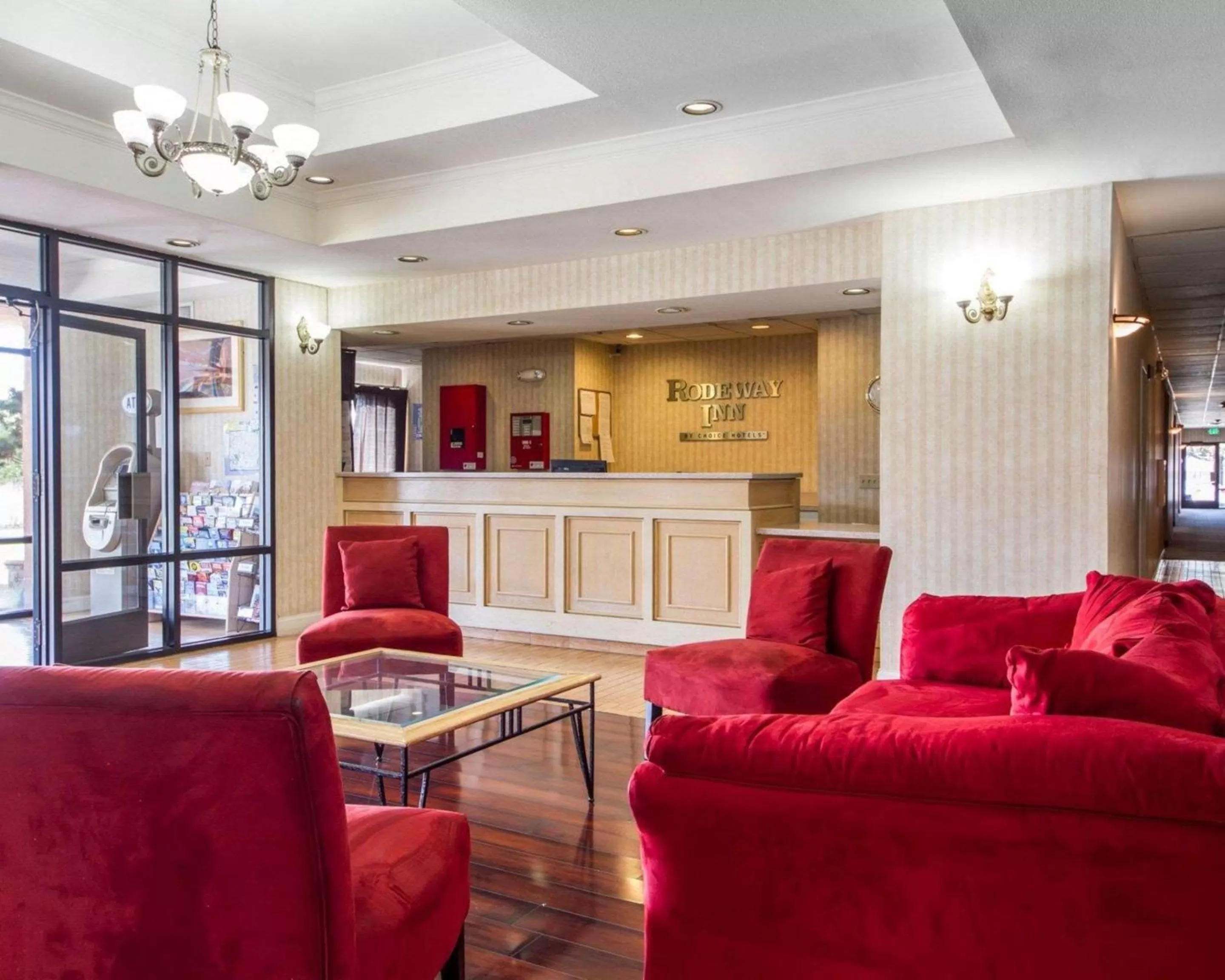 Lobby or reception in Rodeway Inn