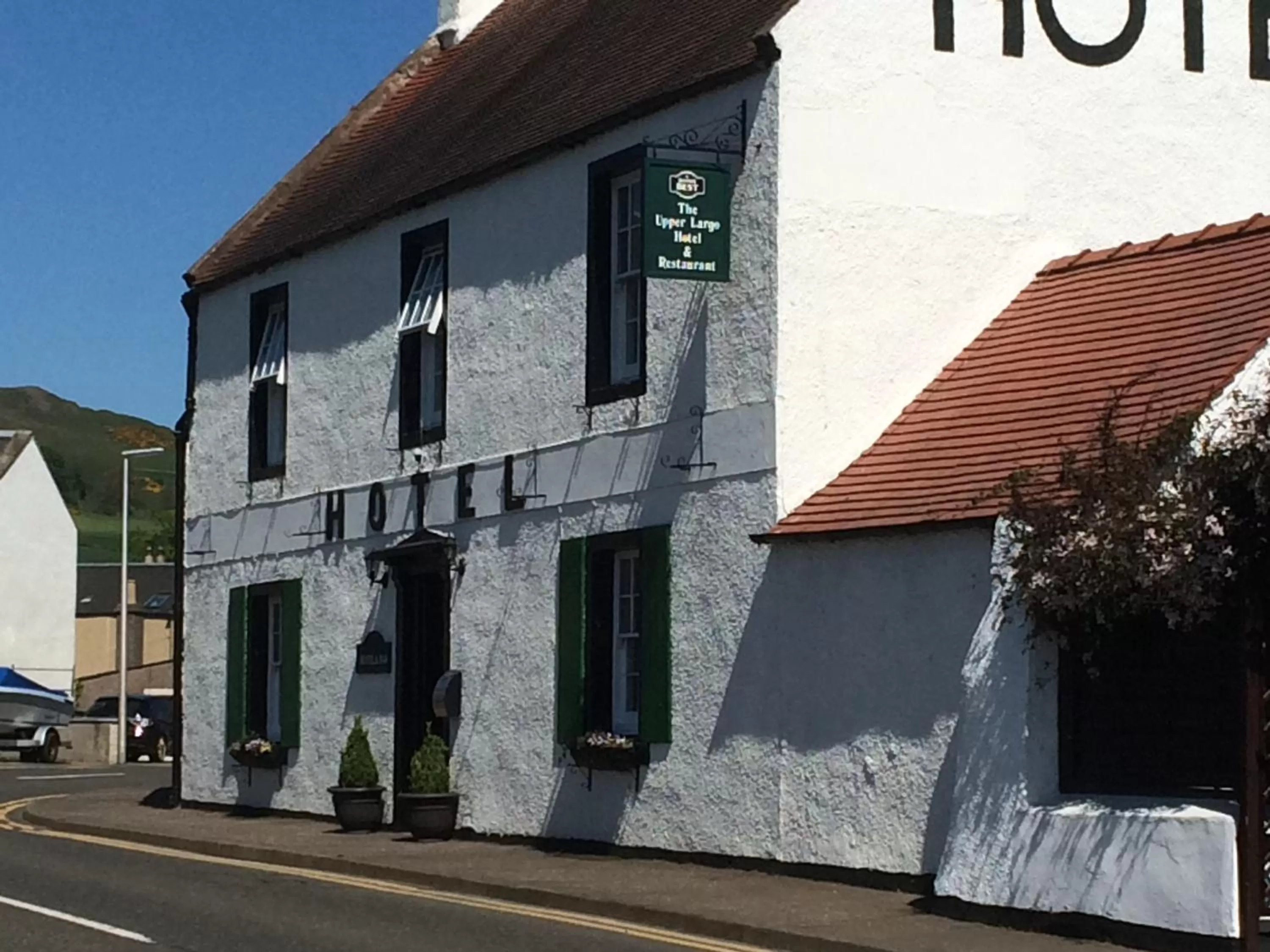 Property building in The Upper Largo Hotel & Restaurant