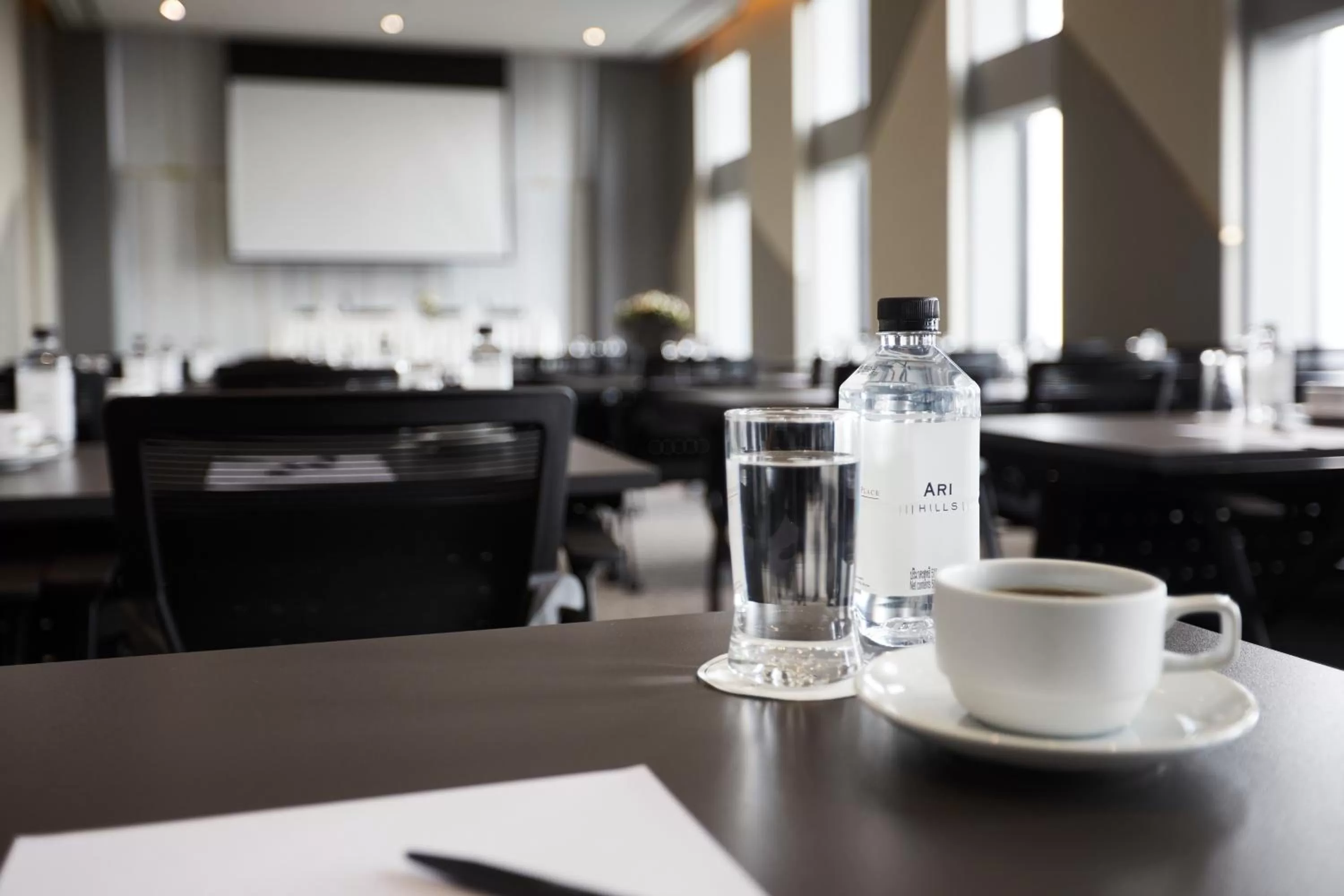 Business facilities in The Quarter Ari by UHG