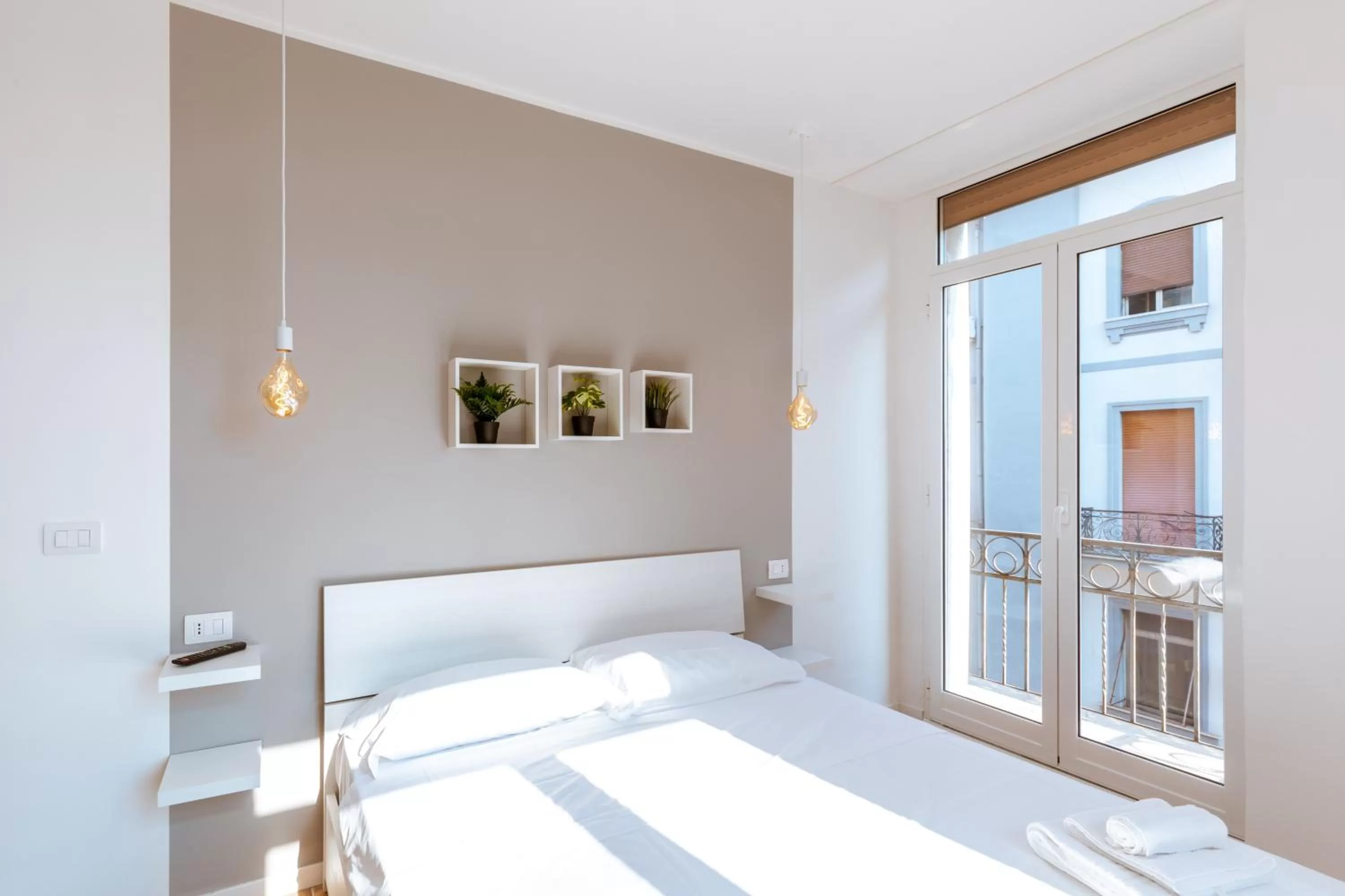 Bed in Central House - Apartments in Naples