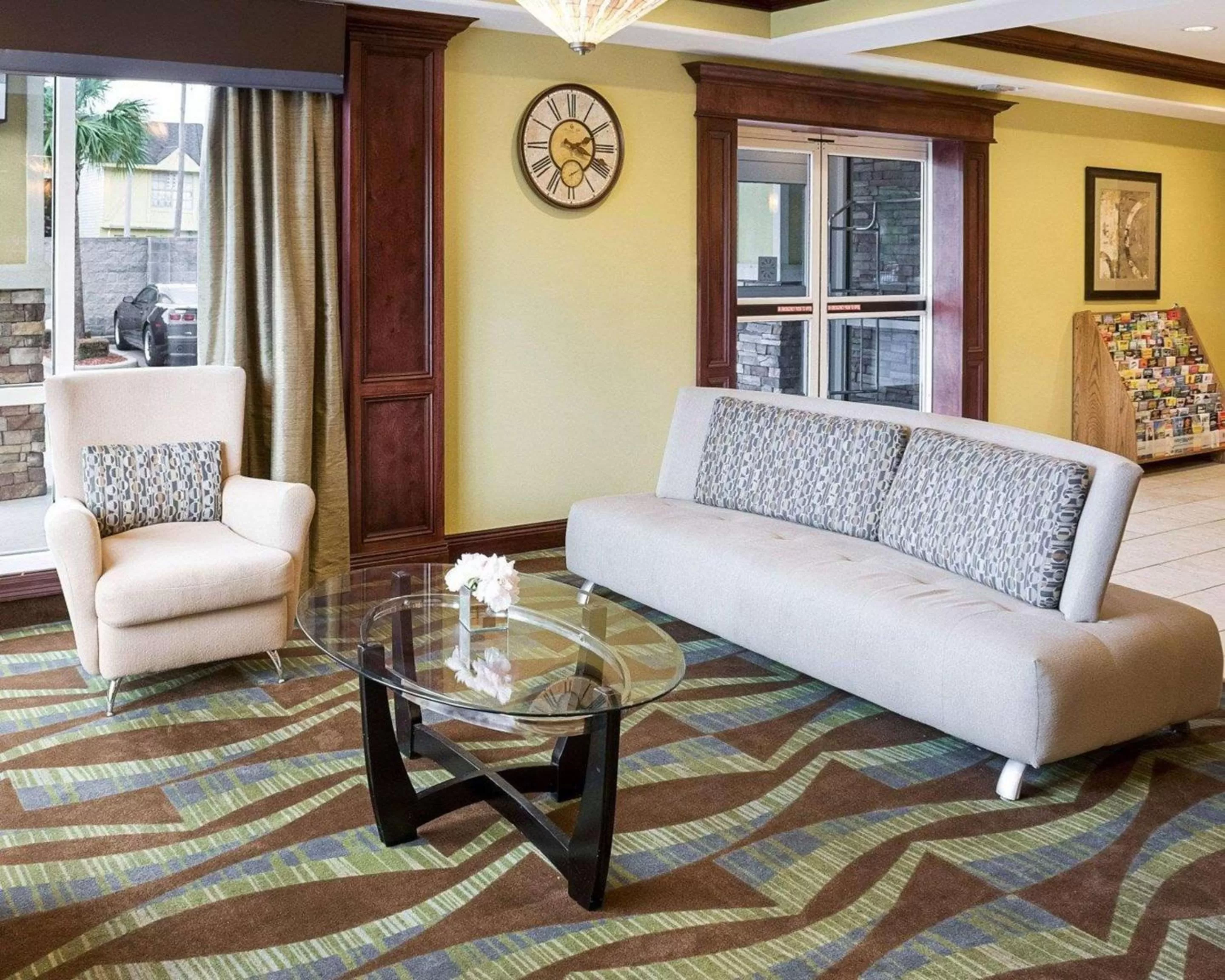 Lobby or reception in Comfort Suites Harvey - New Orleans West