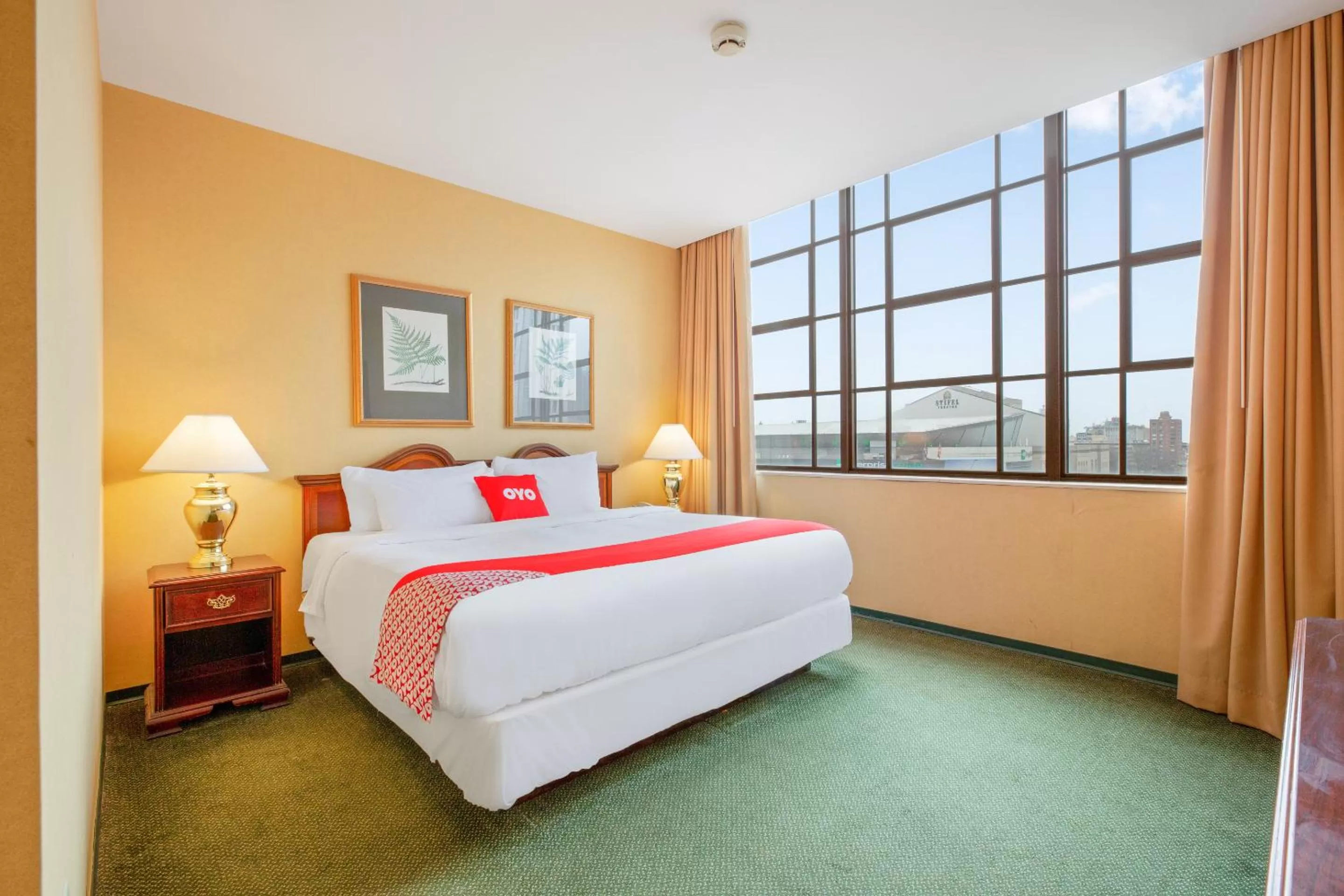 Bedroom, Bed in OYO Hotel St Louis Downtown City Center MO