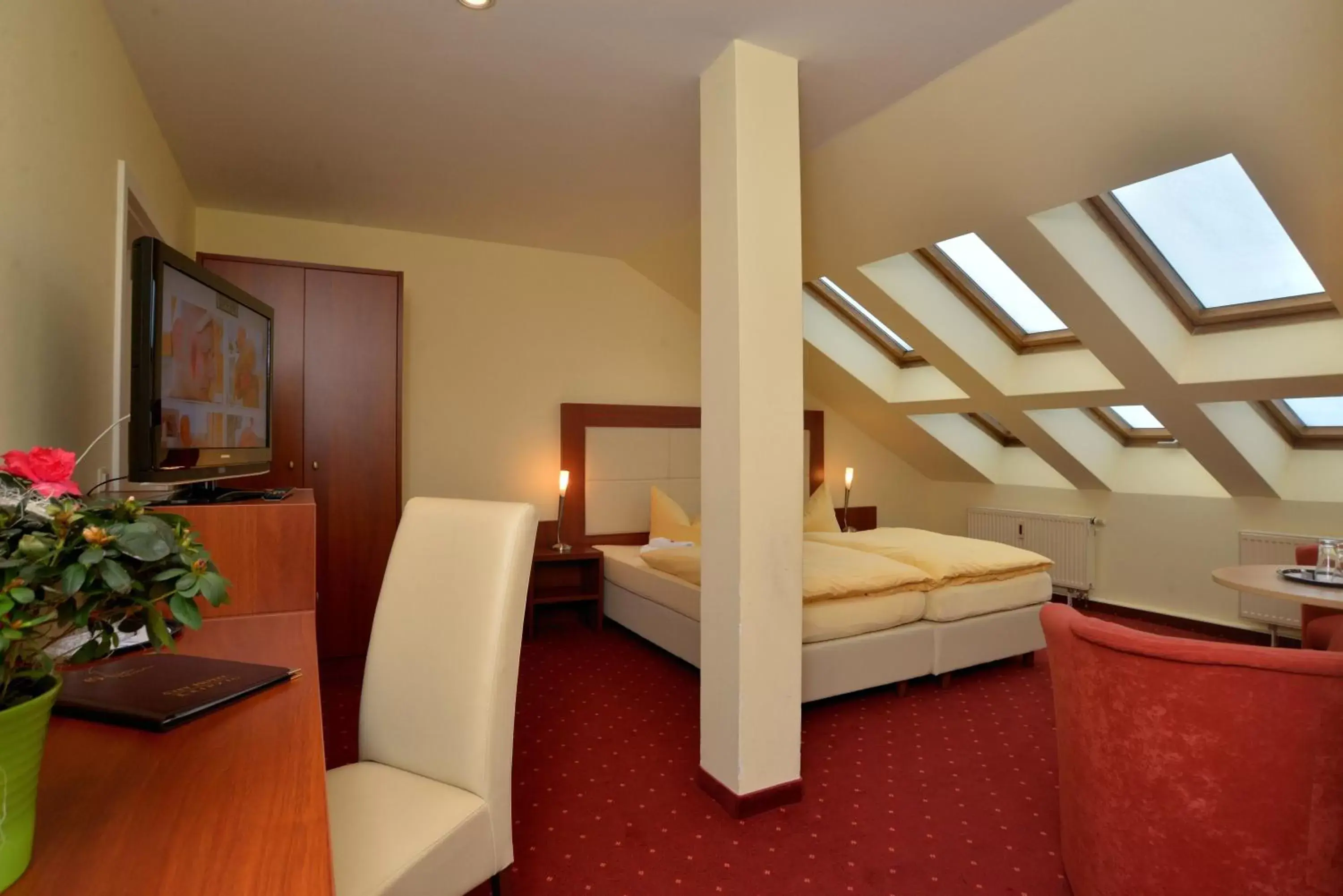 Two-Bedroom Apartment / Family Room in Hotel via City Leipzig Mitte Two-Bedroom Apartment / Family Room in Hotel via City Leipzig Mitte