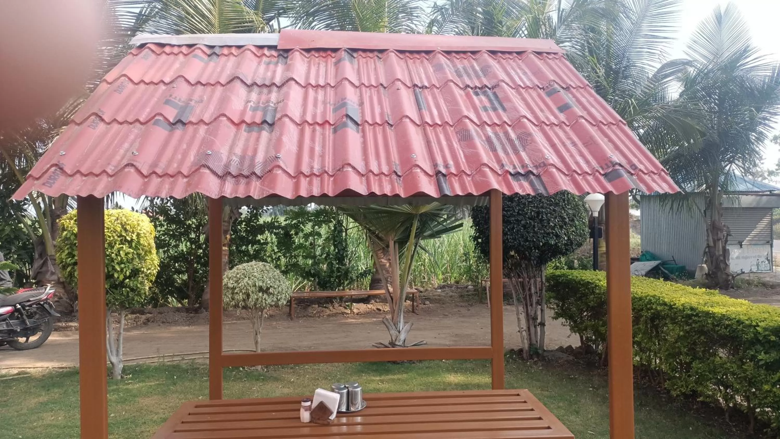 Hotel Nisarg Lodging And Restaurant