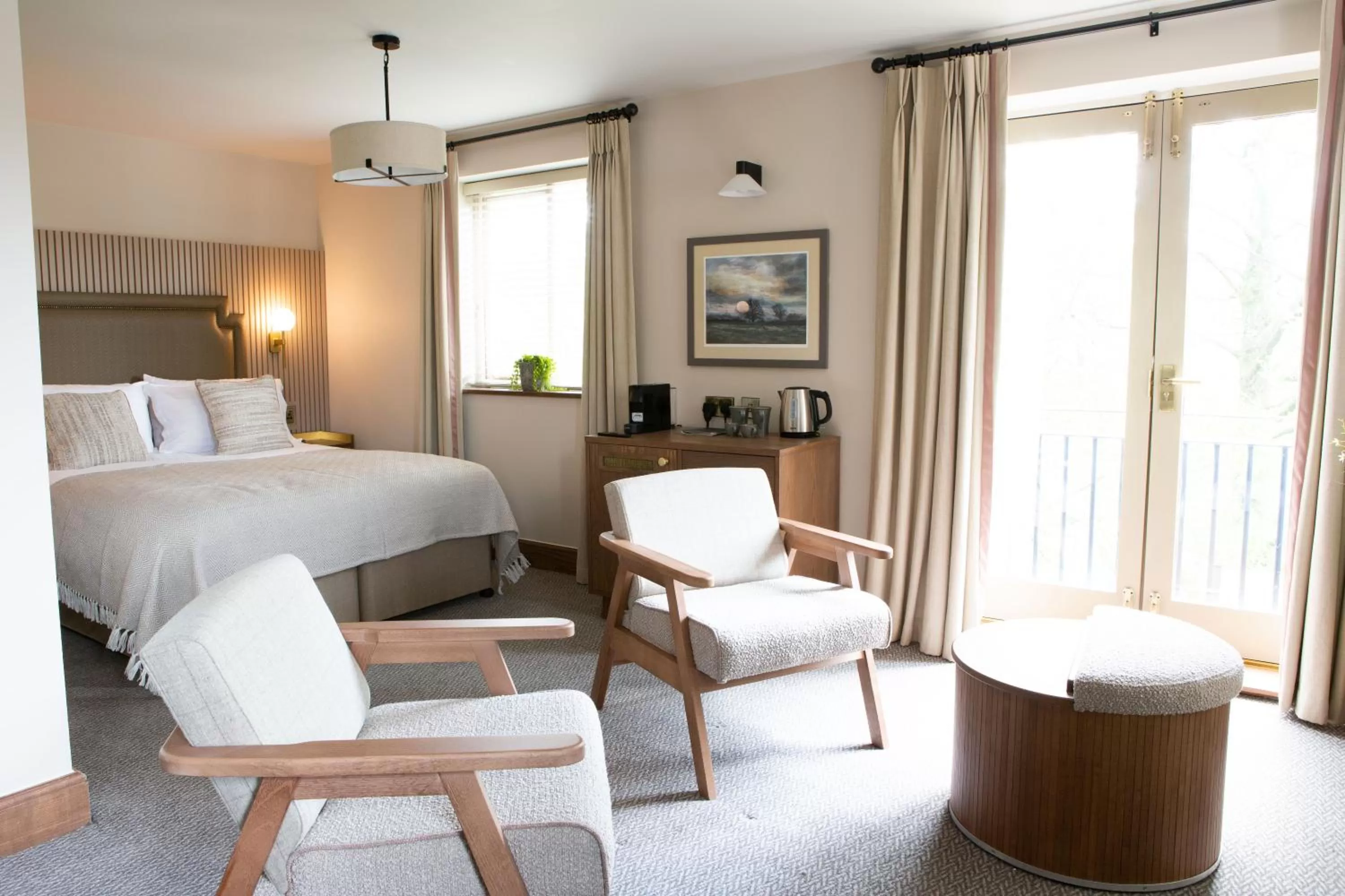 Seating area, Bed in The Tempest Arms