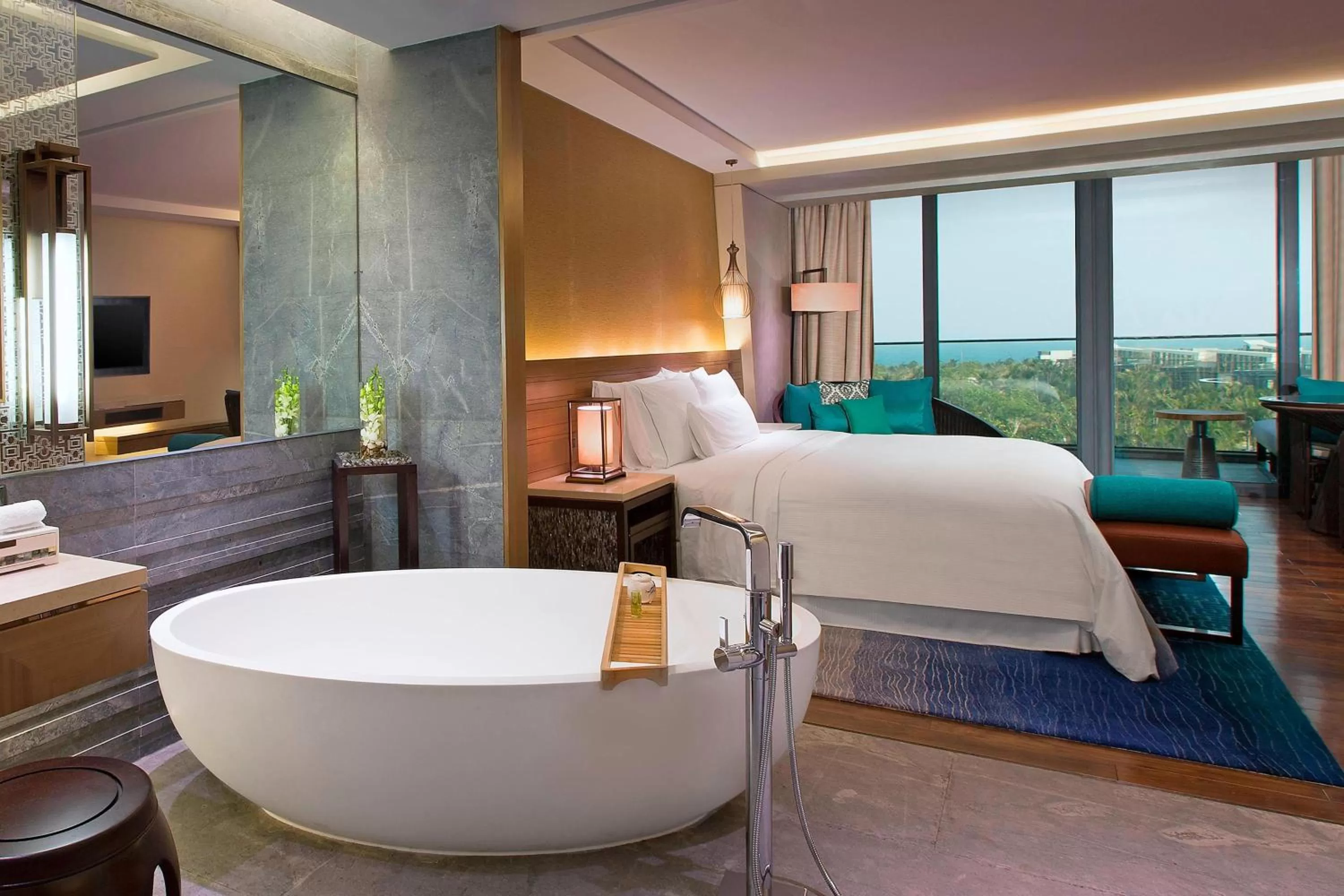 Photo of the whole room, Bed in The Westin Sanya Haitang Bay Resort