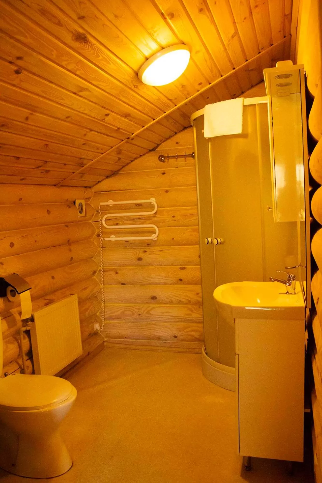 Bathroom in Hotel Fregat