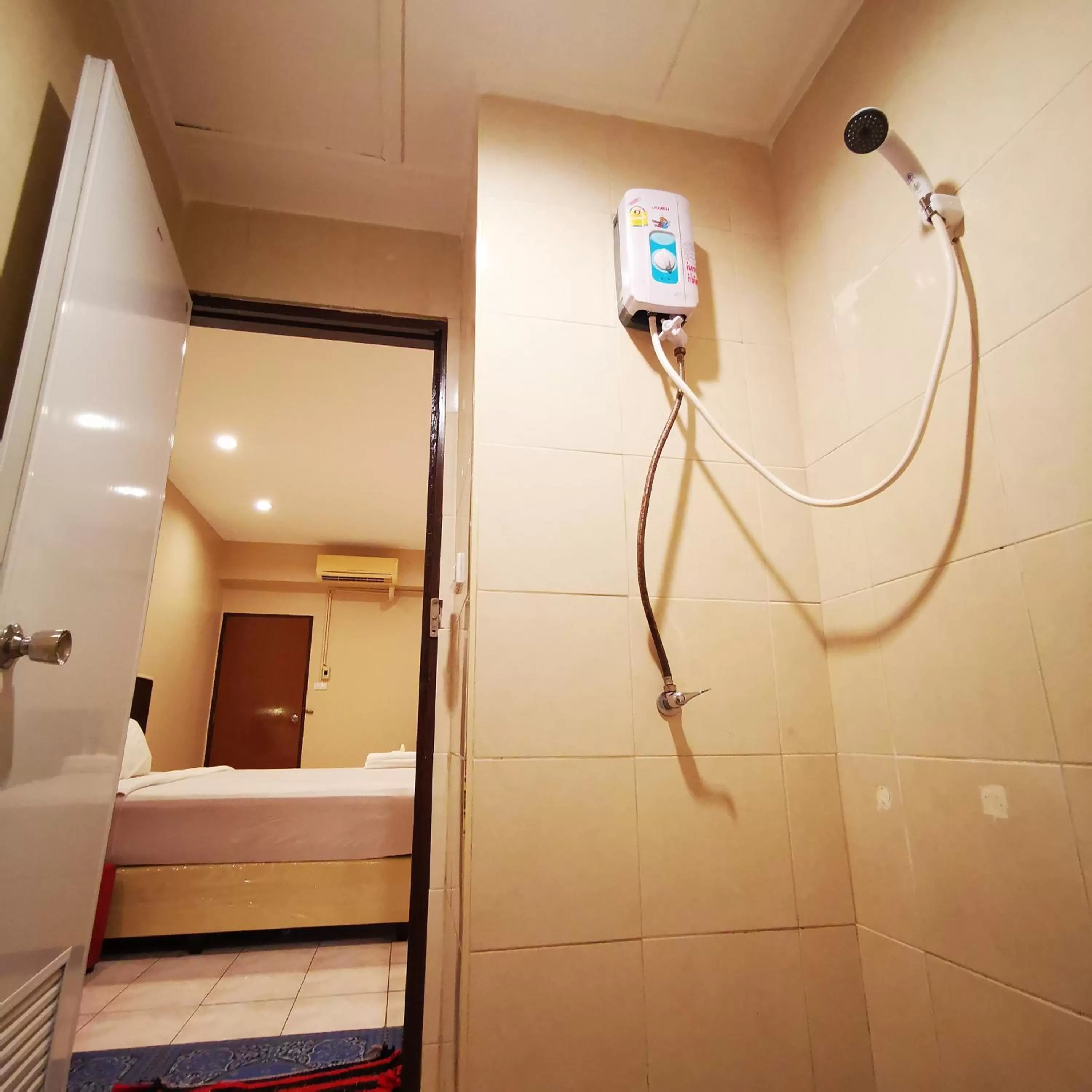 Bathroom in KKinn South Pattaya