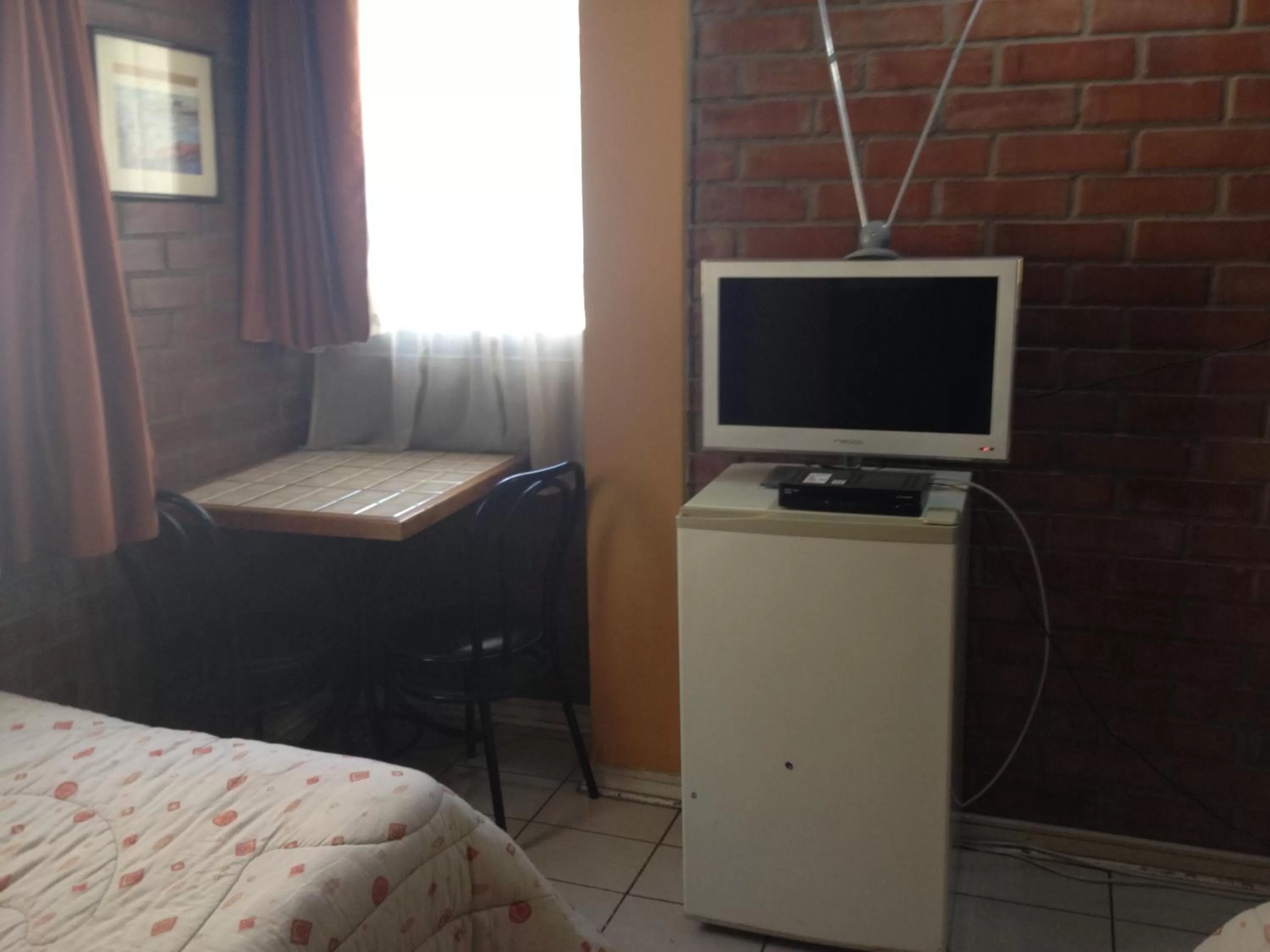 TV and multimedia in Aparthotel San Francisco