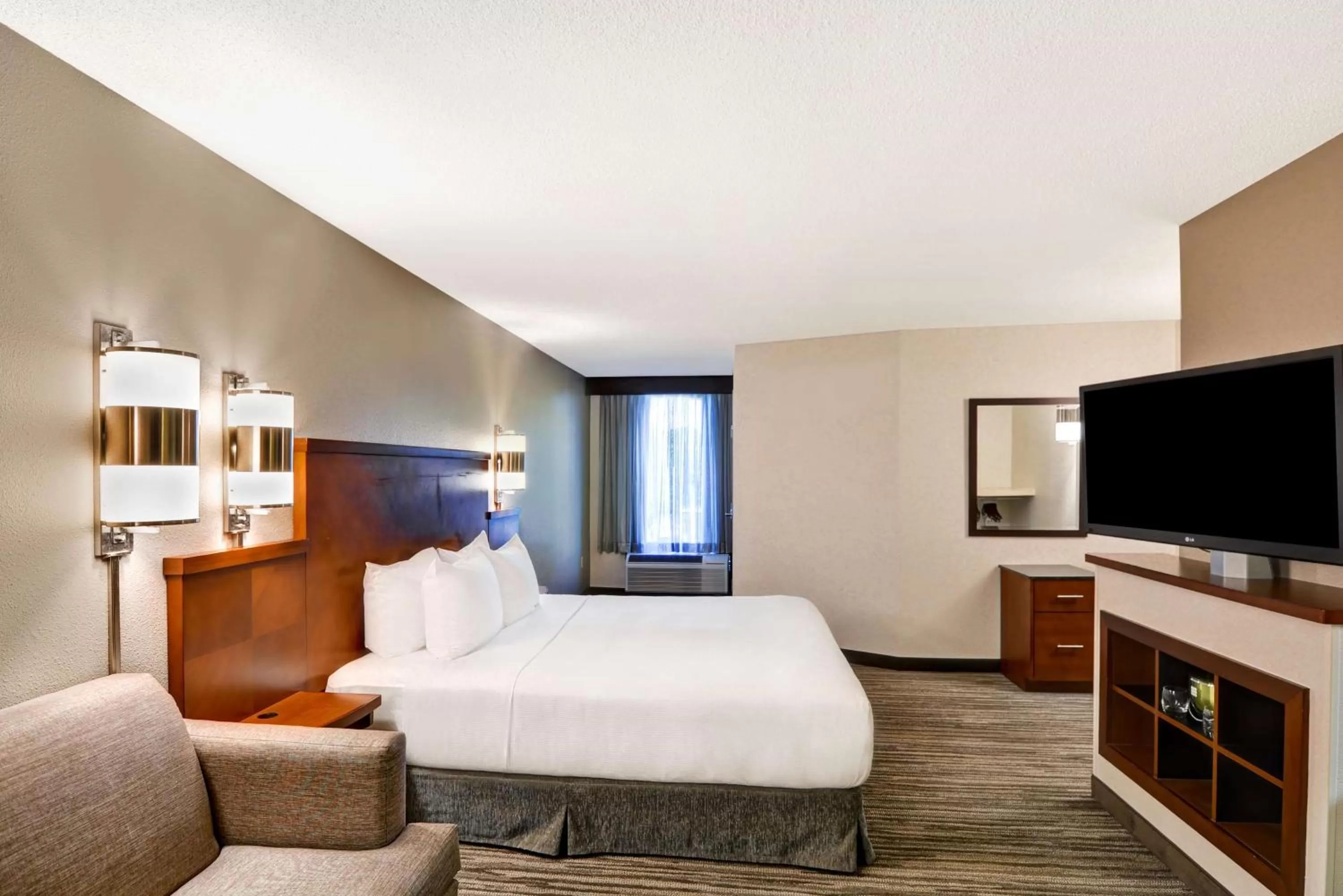 Photo of the whole room, Bed in Hyatt Place Memphis Wolfchase