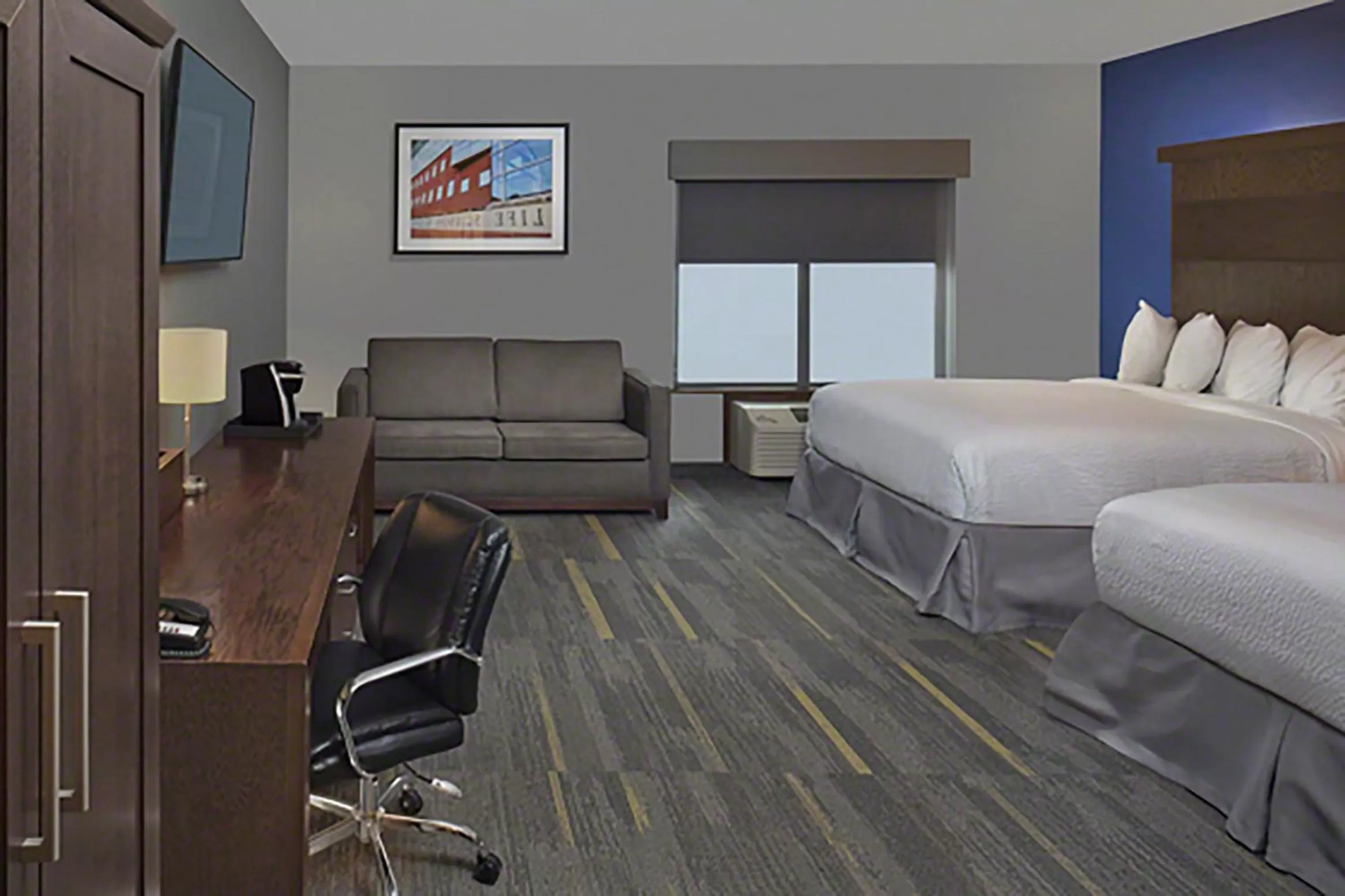 Photo of the whole room, Bed in Scholar Morgantown, Tapestry Collection by Hilton