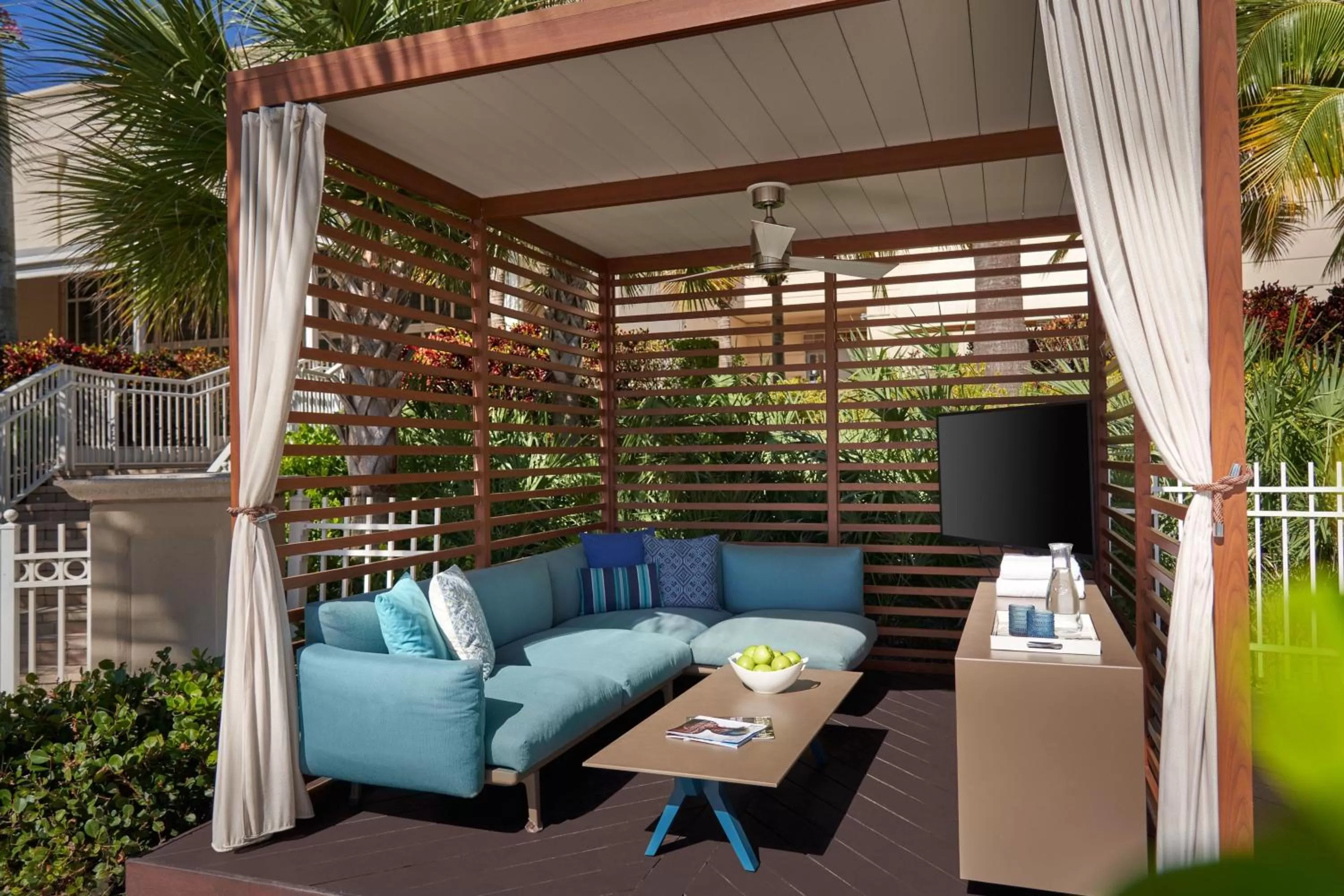 Swimming pool in The Ritz-Carlton Key Biscayne, Miami