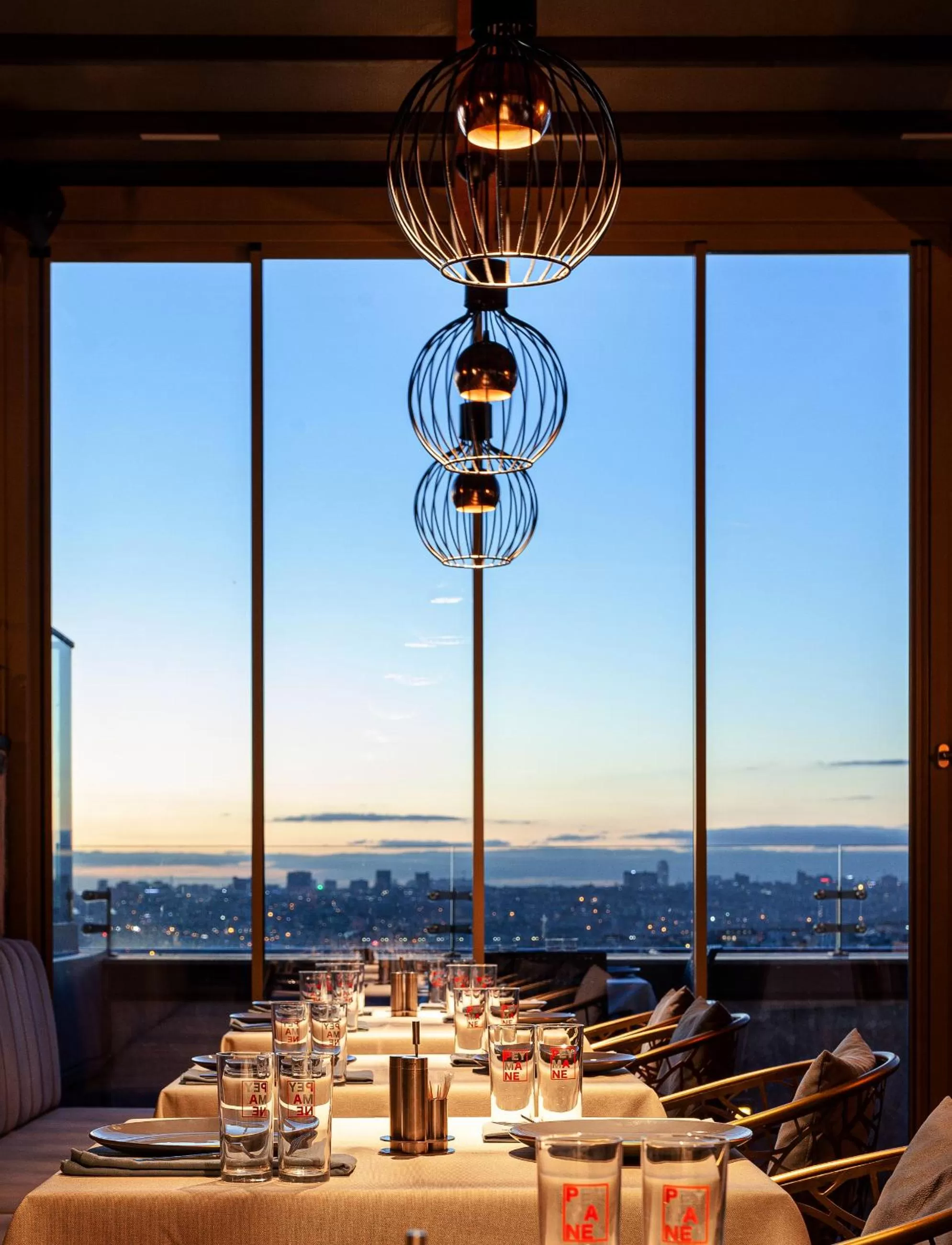 Restaurant/places to eat in Grand Hotel de Pera