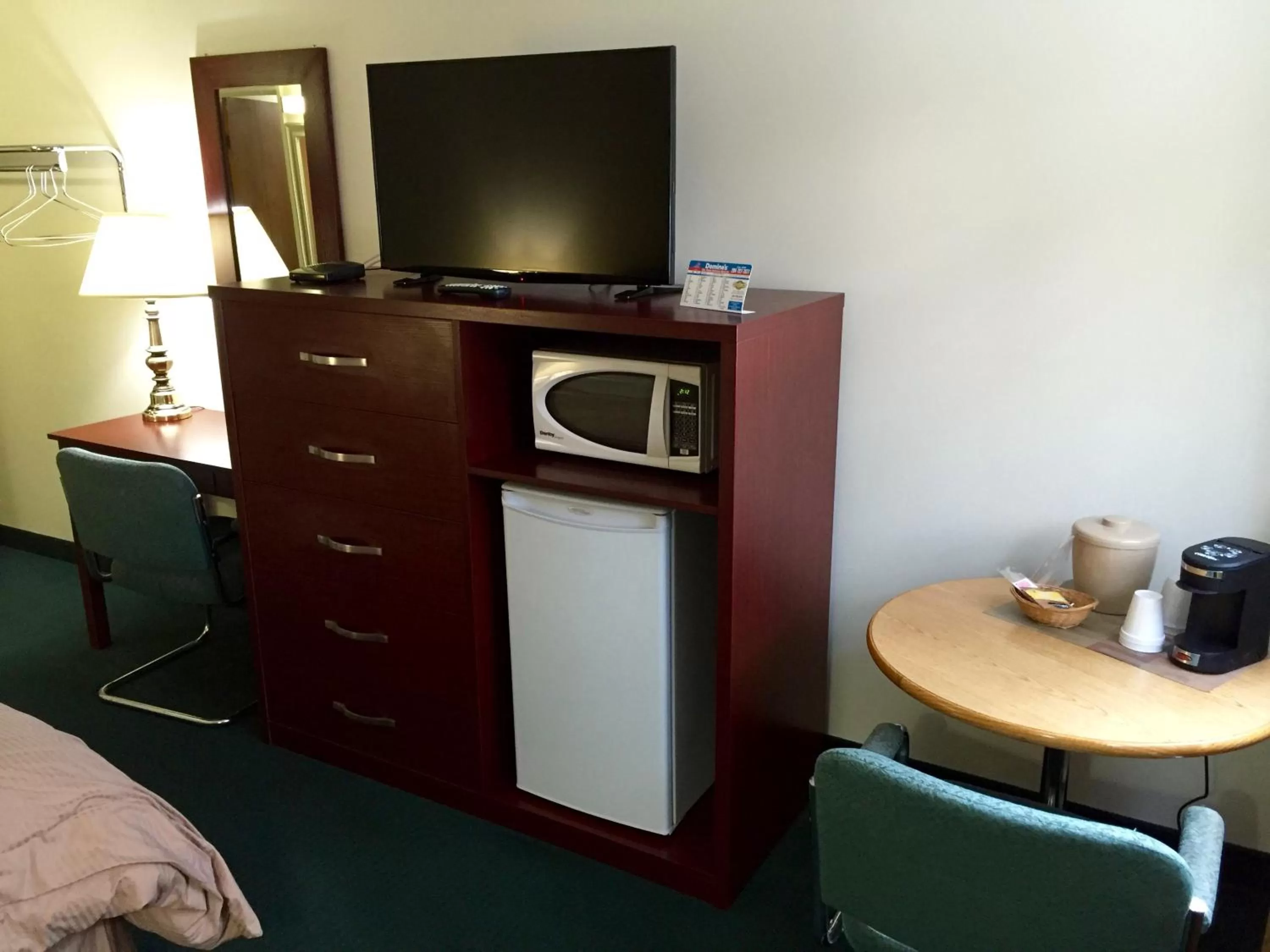 Decorative detail in Colonial Inn