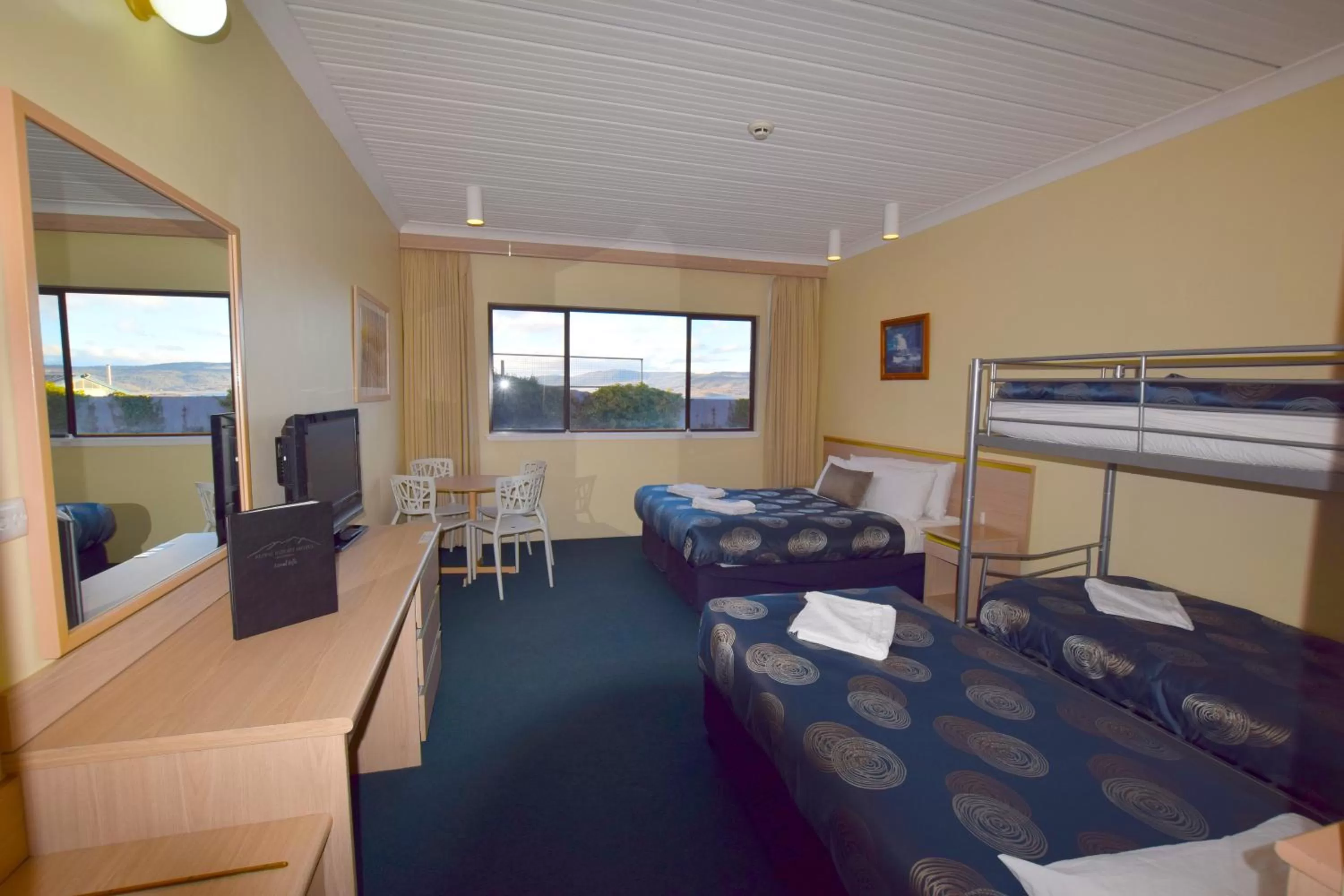 Photo of the whole room in Alpine Resort Motel