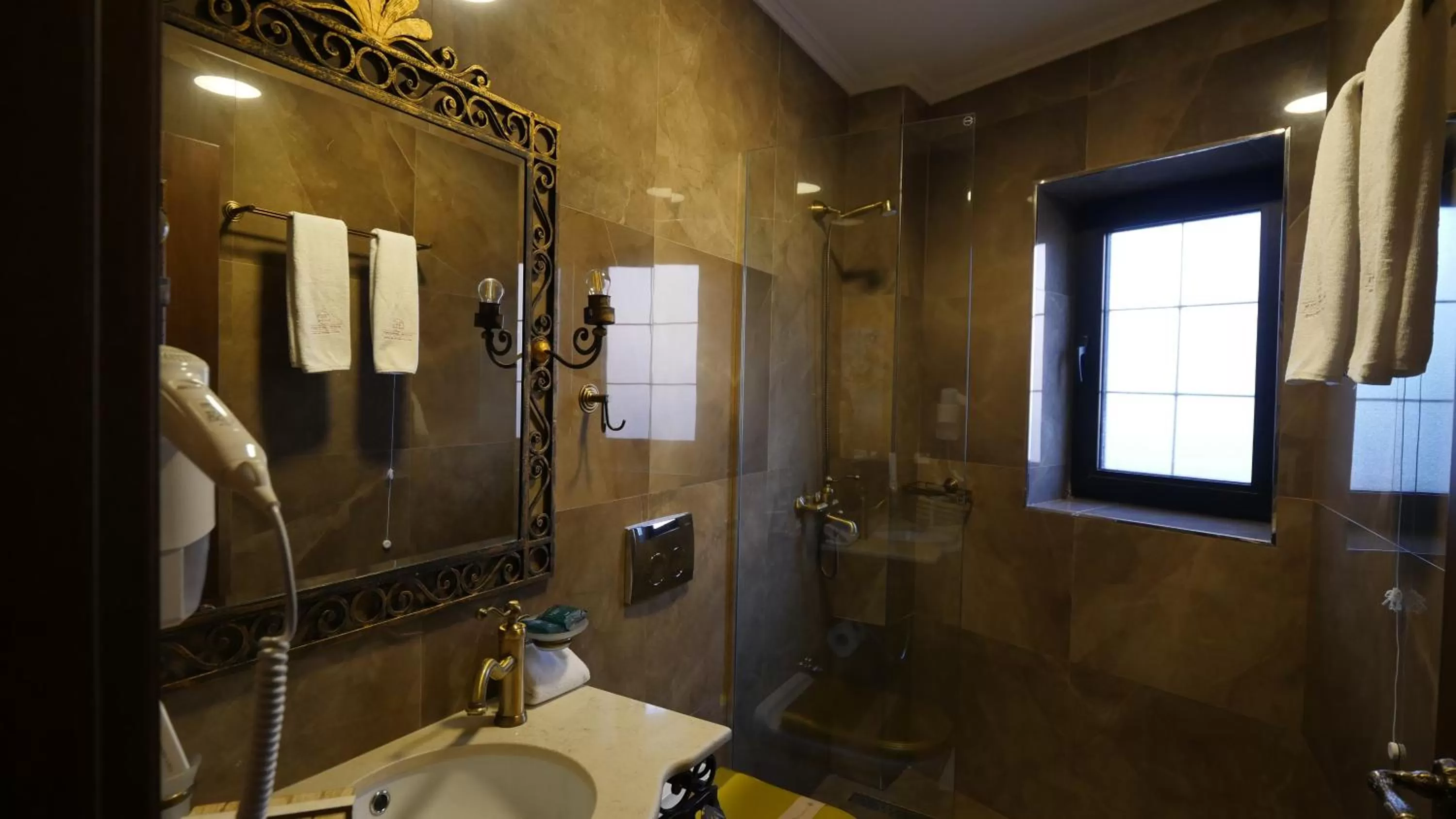 Bathroom in Hotel Epidamn Boutique & Spa