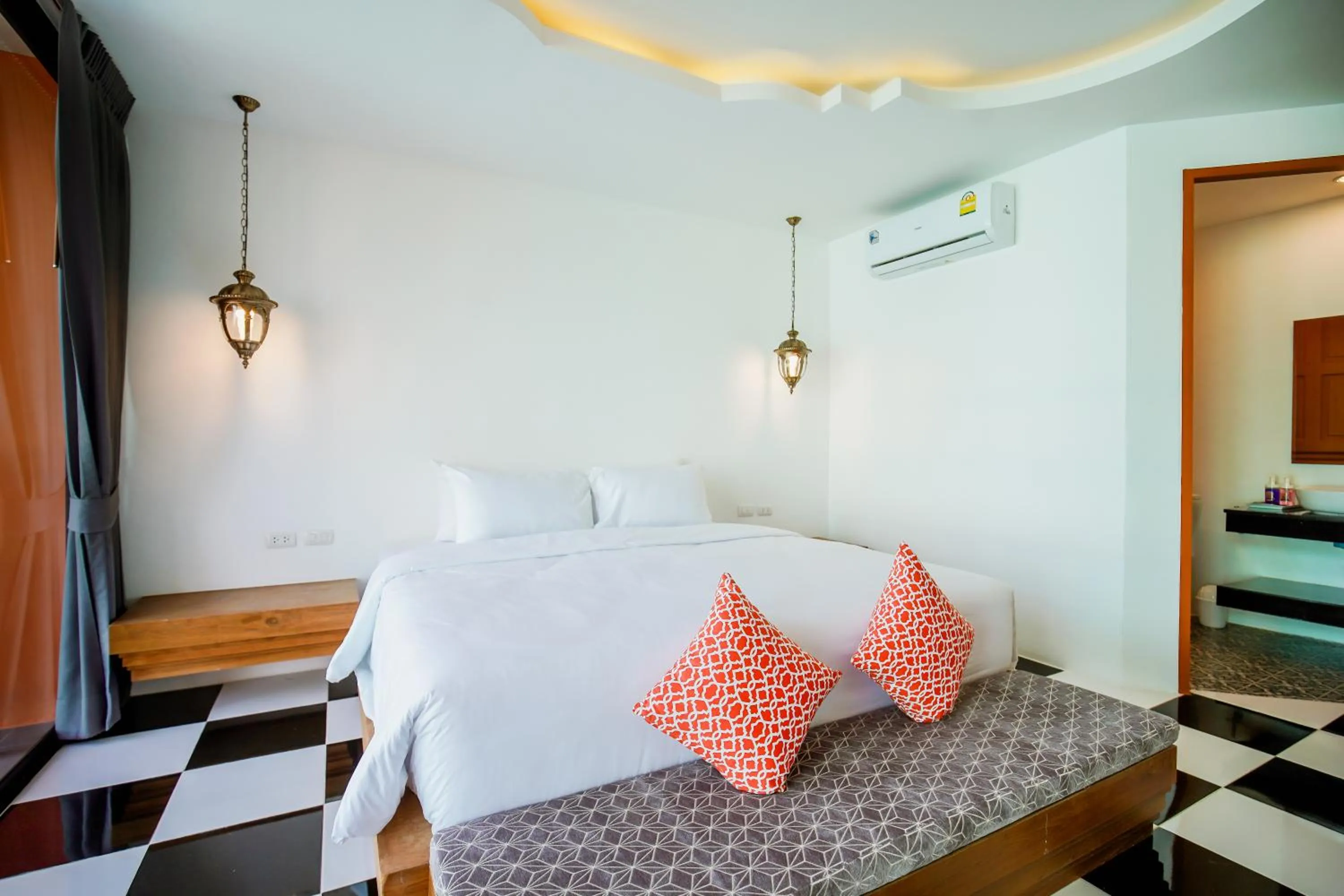 Bed in Khaleej Mass Hotel Patong