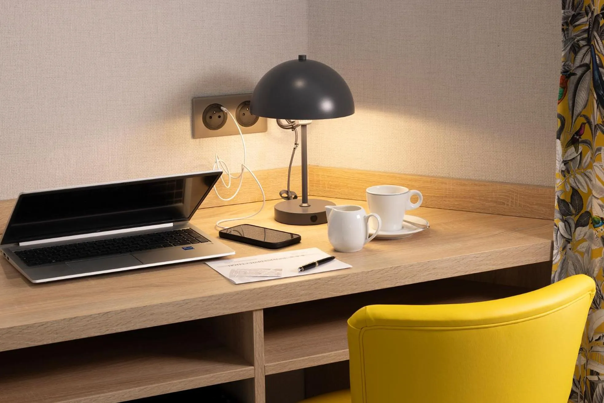 Seating area in Hotel Charlemagne