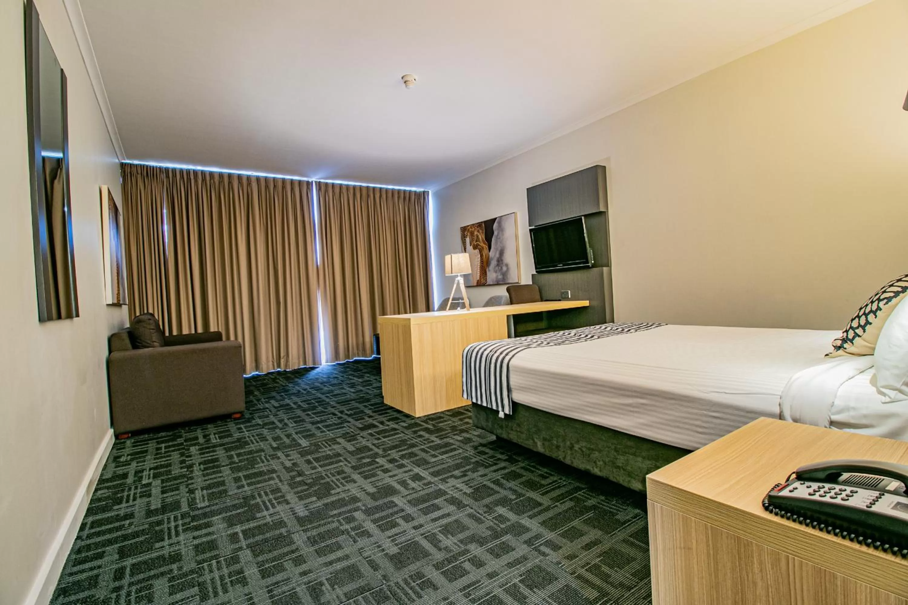 Bed in Absolute Beachfront Opal Cove Resort