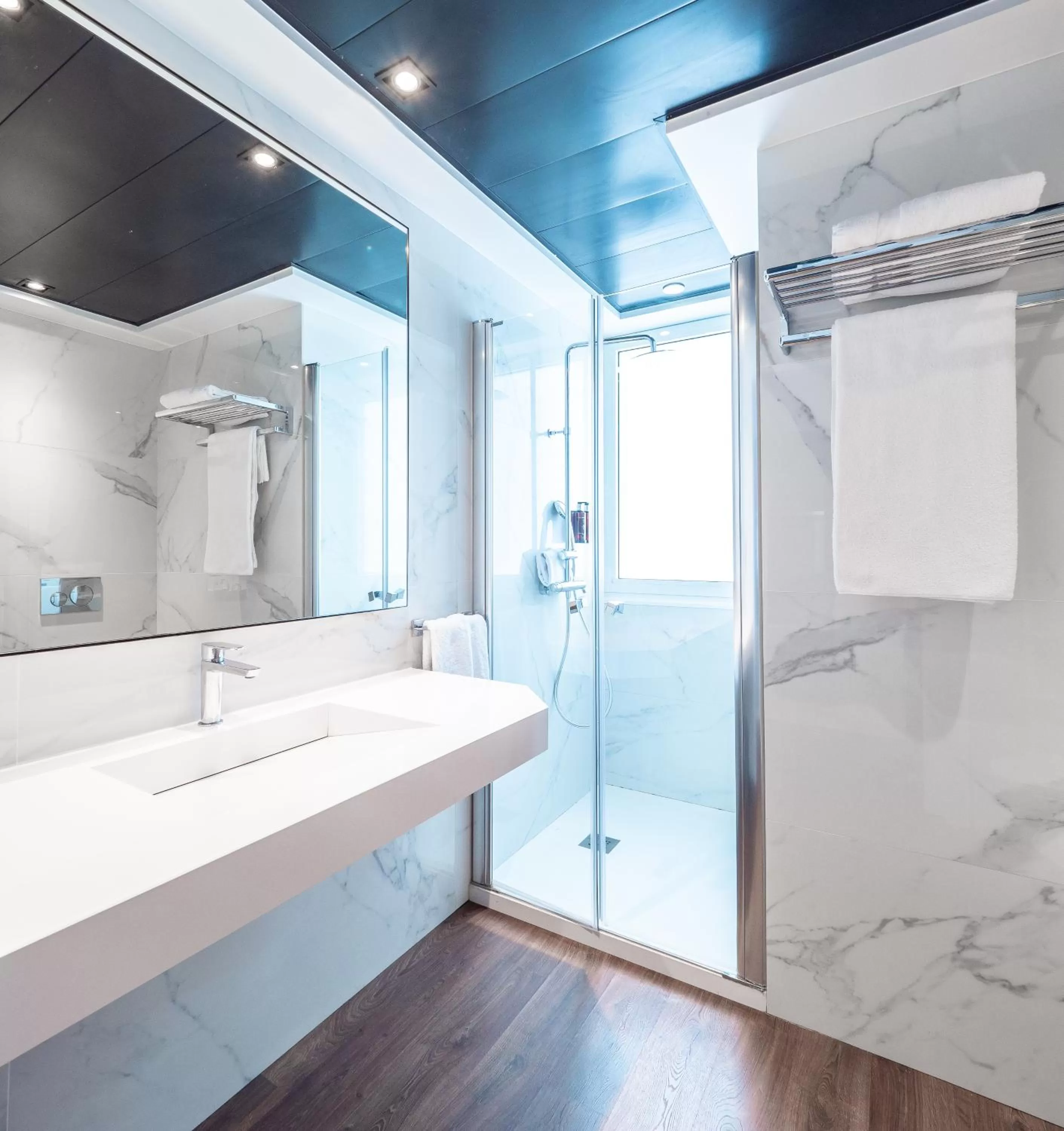 Bathroom in Vilana Hotel Boutique