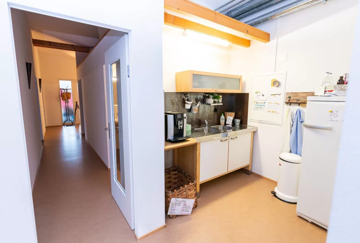 Kitchen or kitchenette in BnB Entensee