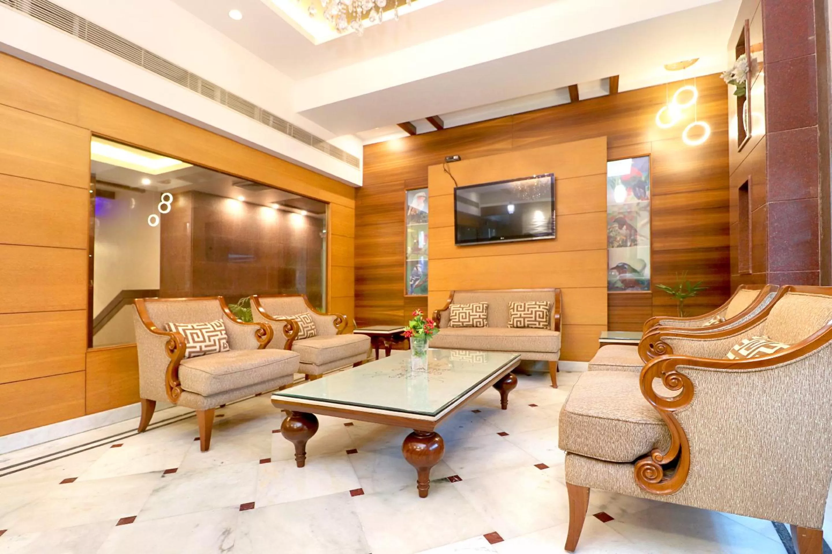 Lobby or reception in Hotel Leela Grande