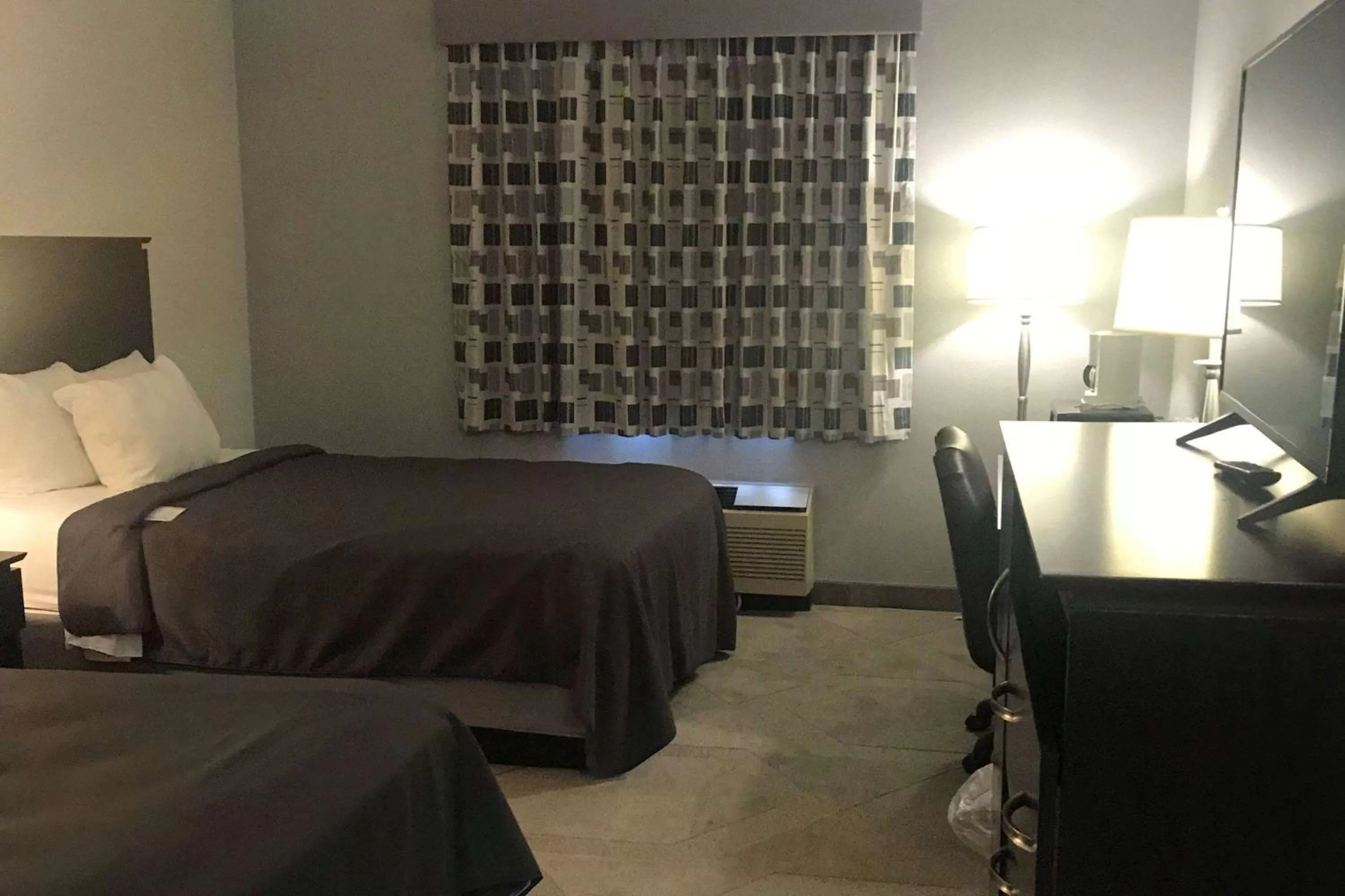 Photo of the whole room in Days Inn by Wyndham Conneaut