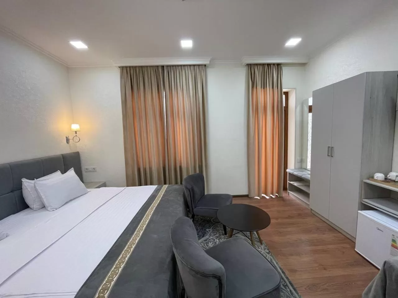 Registon Saroy Hotel