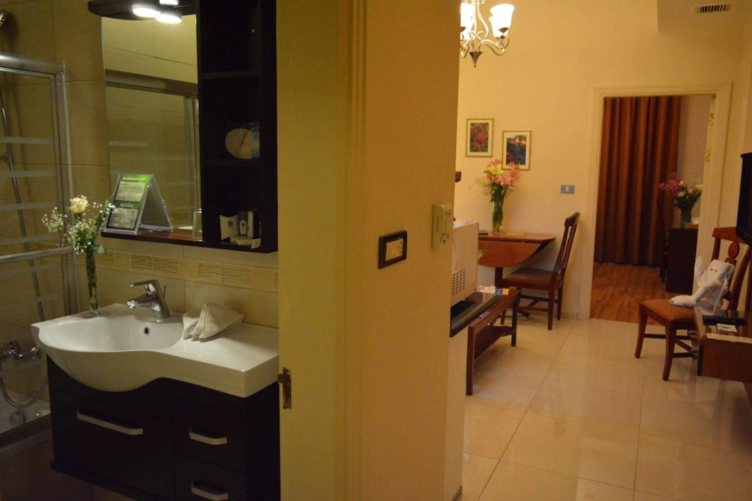 Bathroom in Comfort Hotel Suites