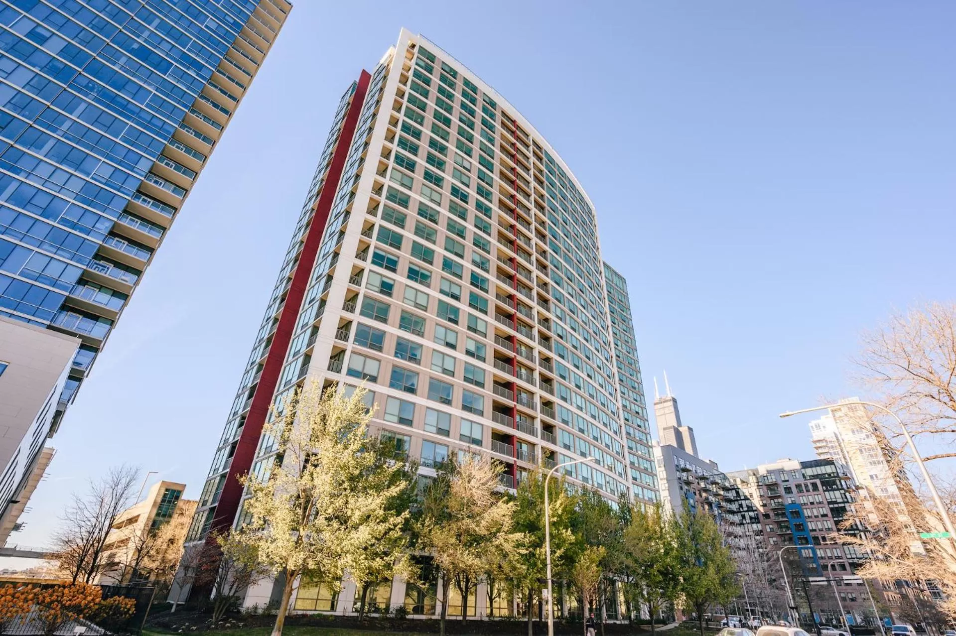 Property Building in Kasa South Loop Chicago