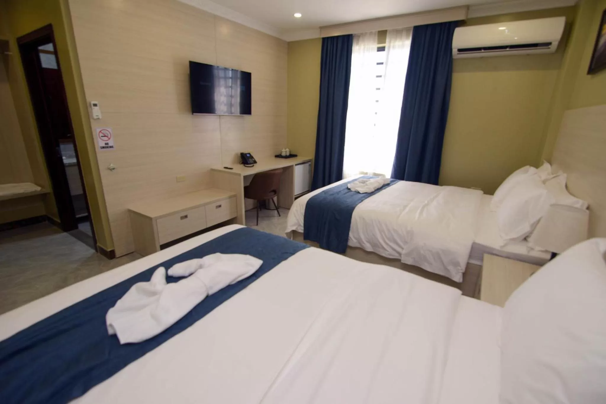 The Caye Hotel Caye Caulker