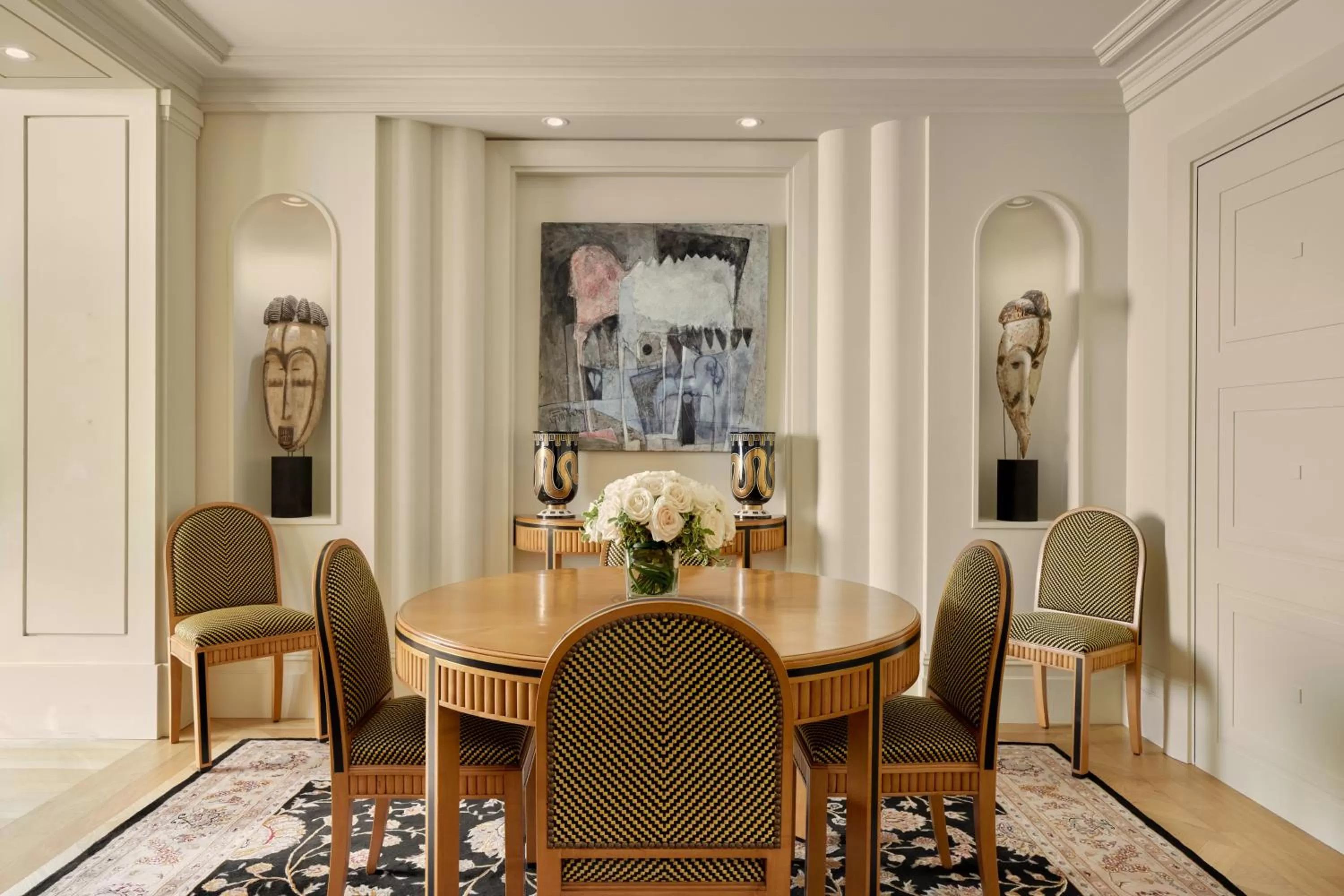 Dining area in Beau-Rivage Genève