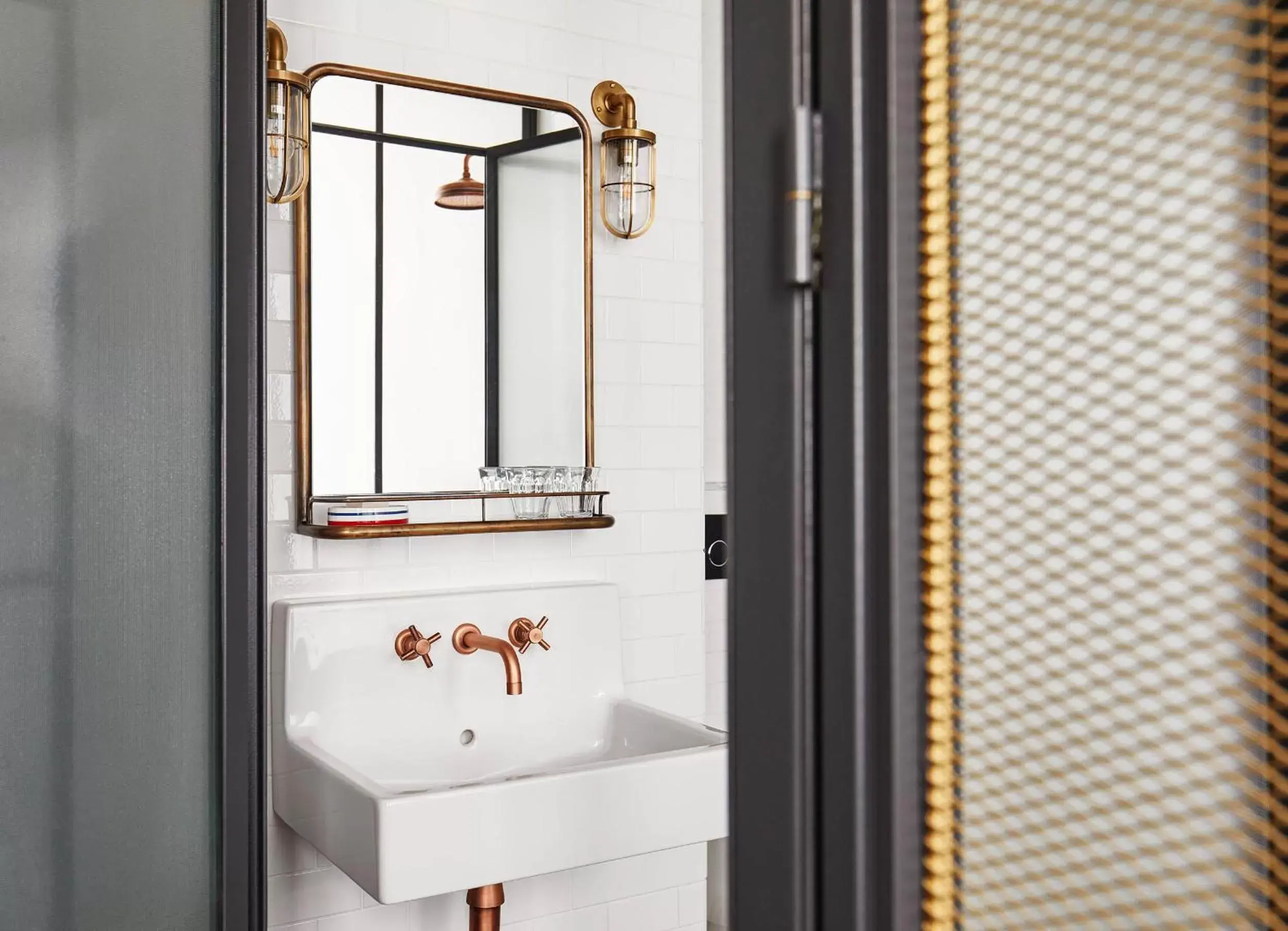 Roomy with Garden View in The Hoxton, Paris Roomy with Garden View in The Hoxton, Paris